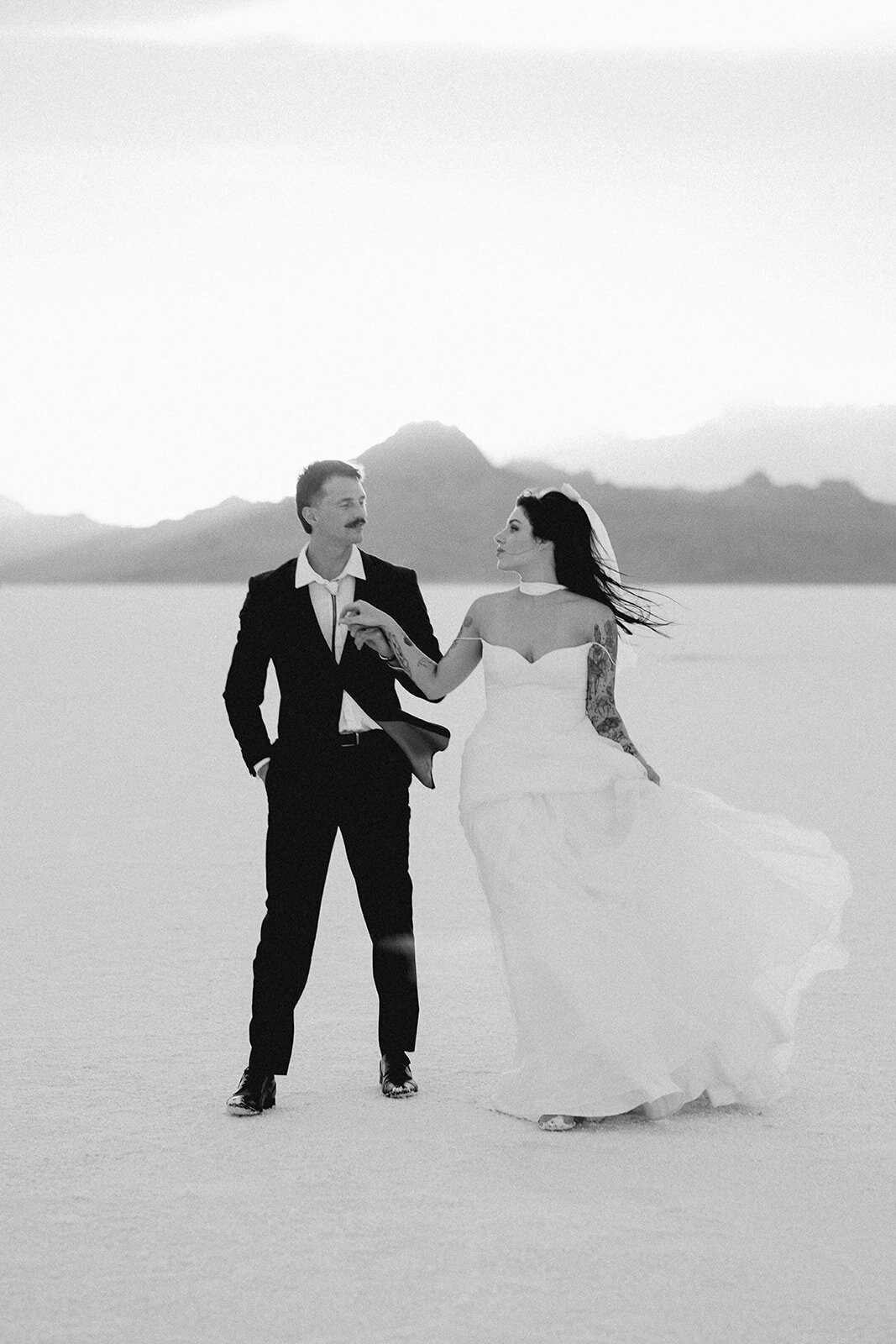 Salt_Flats_Elopement_Utah_Becca_Photo-113