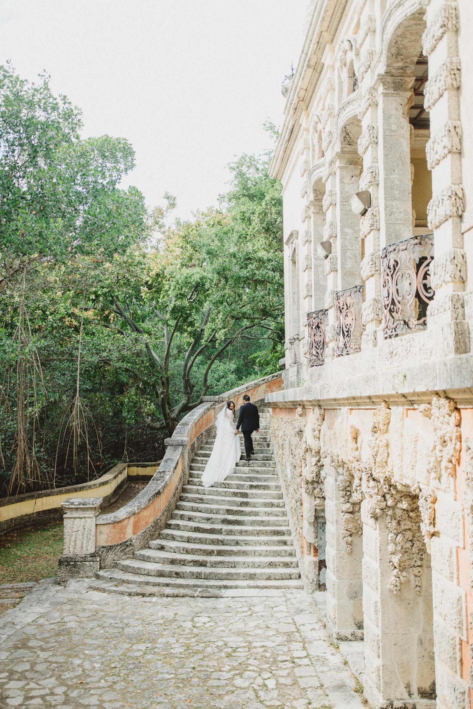 Lara Rose - Florida & Michigan Wedding Photographer