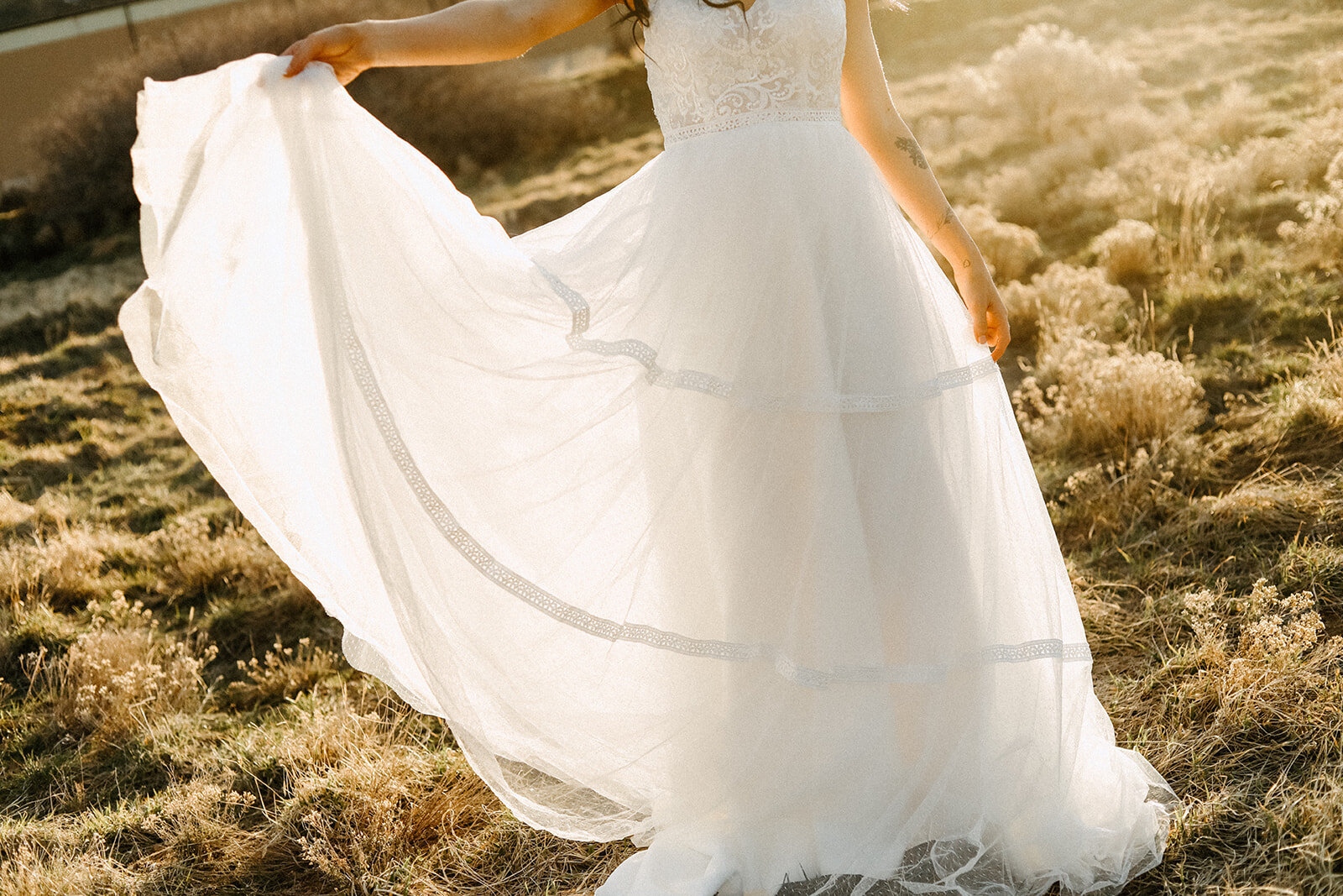 how to choose a wedding photographer