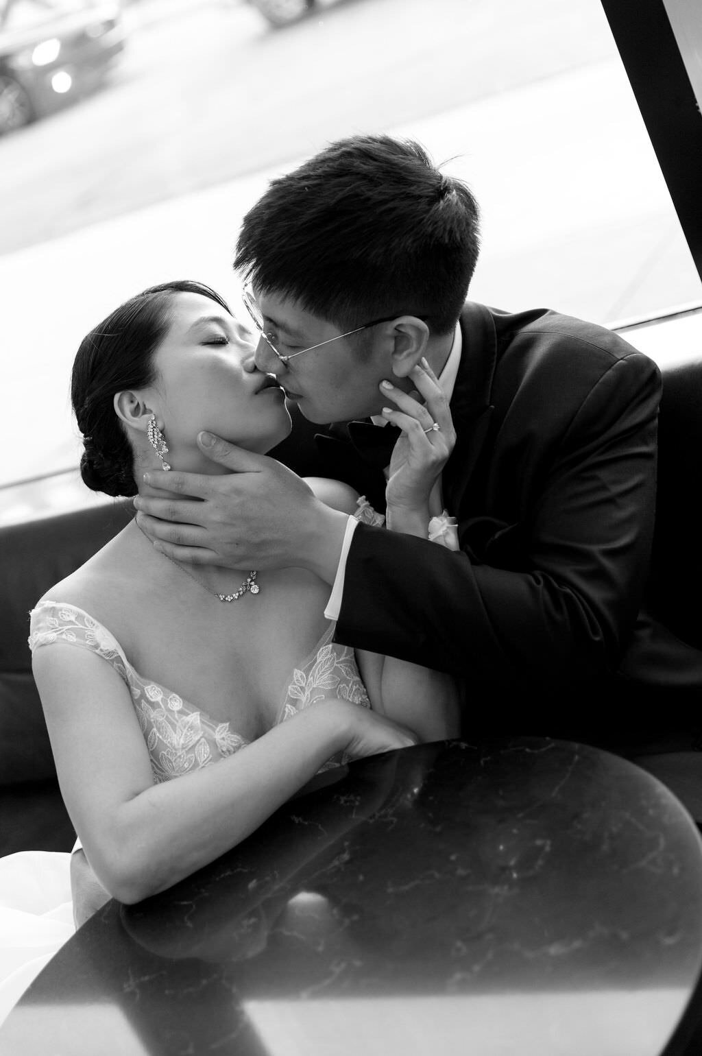 Honeyrose Hotel Montreal Wedding | montreal editorial wedding photographer | luxury moment photography-9861