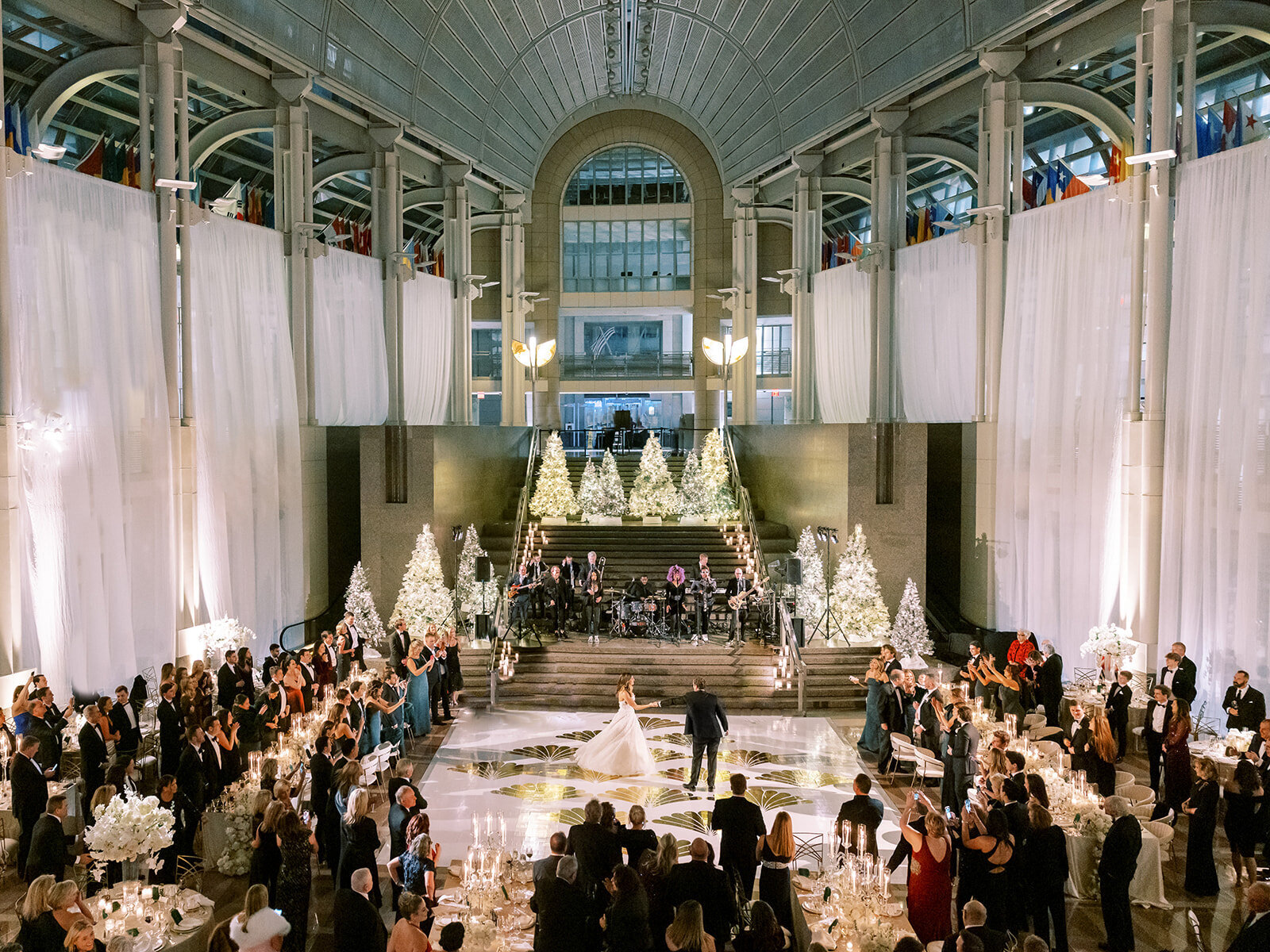 Pamela-Barefoot-Events-Wedding-Design-Washington-DC-Holiday-Christmas-Celebration-sneaksignora0017