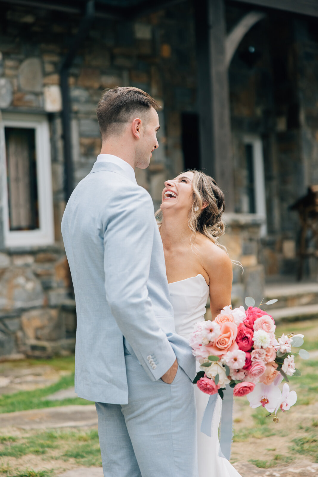 CastleLadyhawkeSummerWedding16