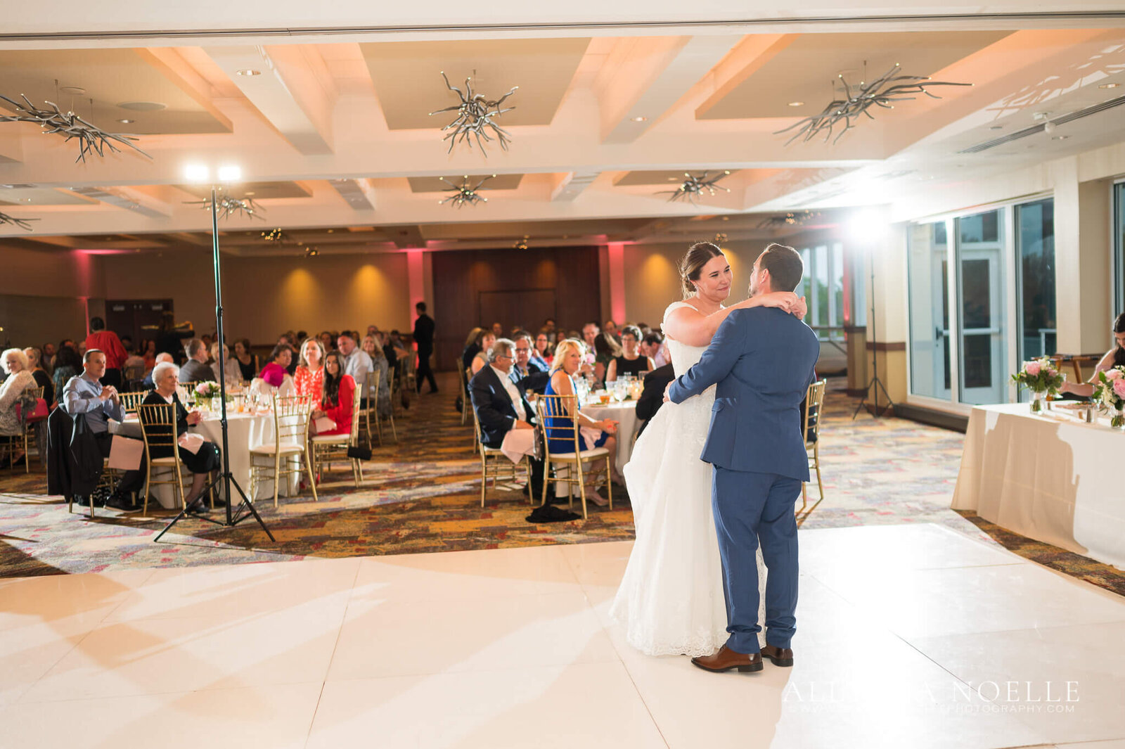 Wedding-at-River-Club-of-Mequon-742