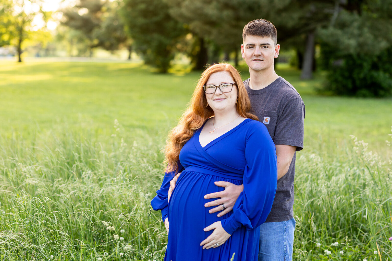 golden-hour-outdoor-maternity-photography-session-Lexington-KY-photographer-2
