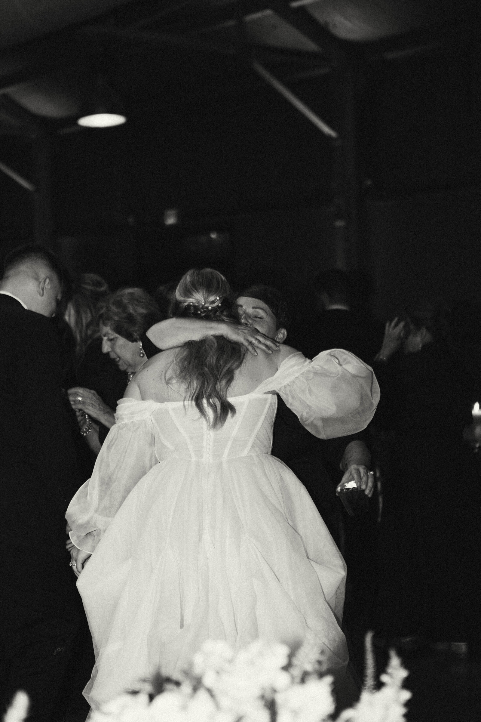 Modern-Black-Tie-Wedding-at-The-Exchange-in-Camdenton,-Mo---Paige-+-Elliot-231007--0304