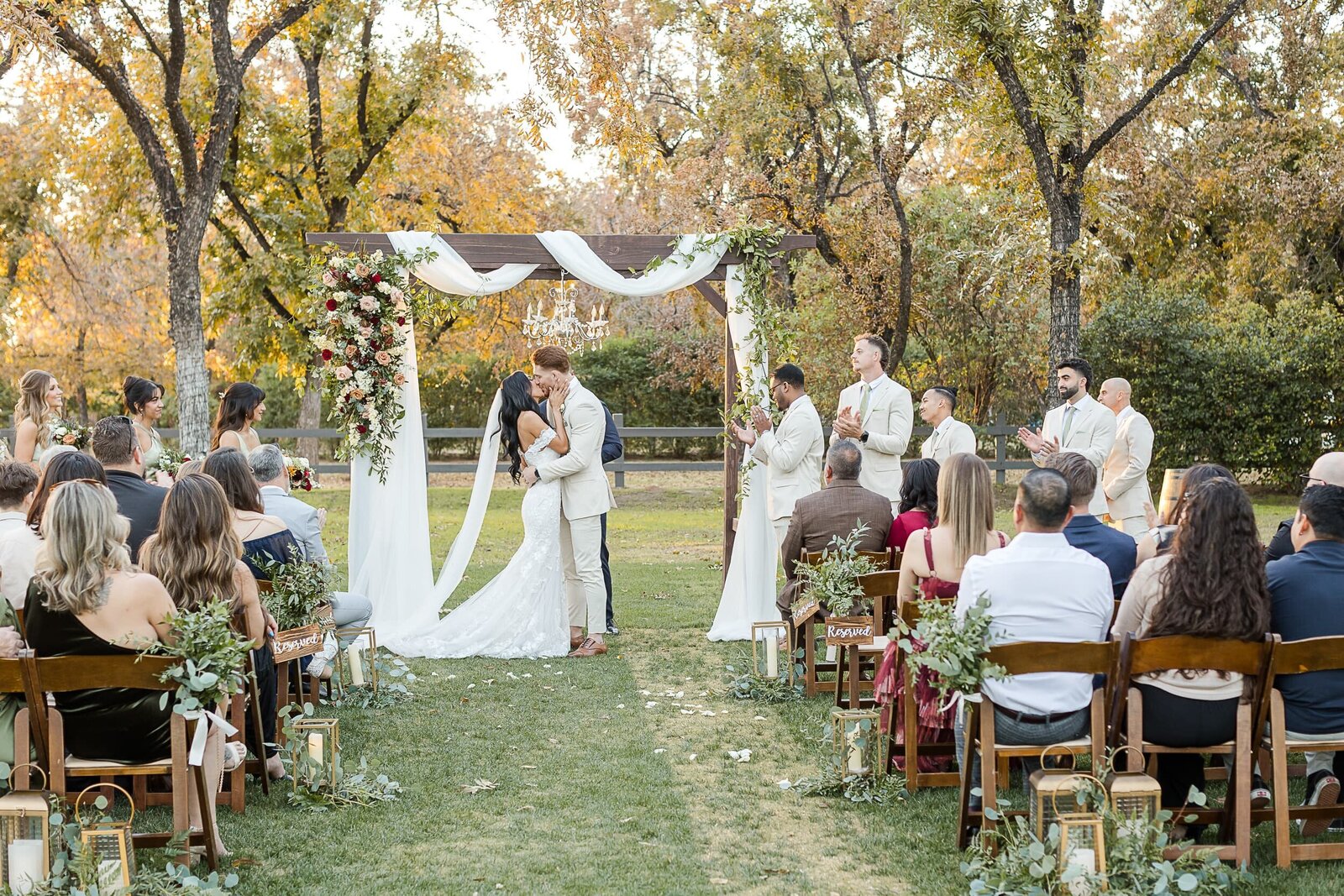Phoenix-Wedding-Photographer-and-Videographer-Venue-at-the-Grove-ClaWed-1466
