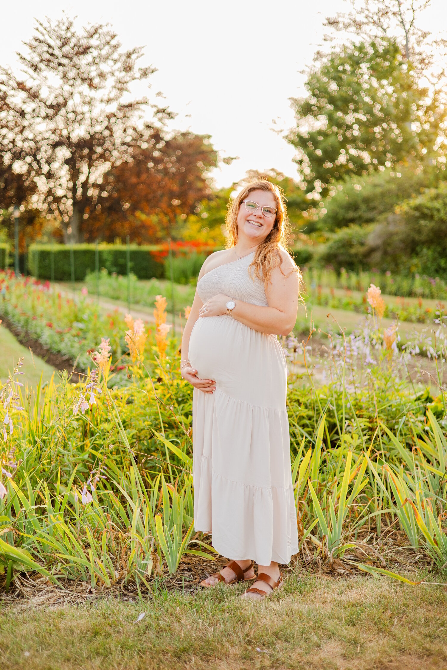 20230711_Chelsea Lavallee Photography_Harkness State Park_Waterford CT_Maternity-00-WEBSITE-016