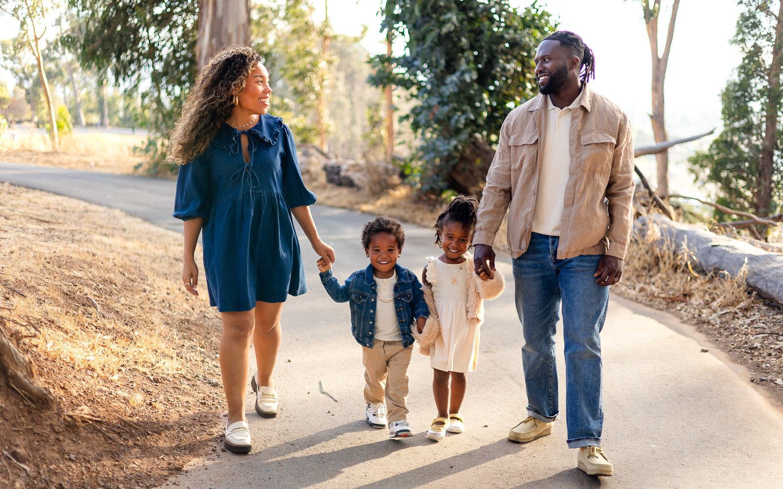 Family walking together during golden hour photo session – Ellobelle Photography Family Photographer