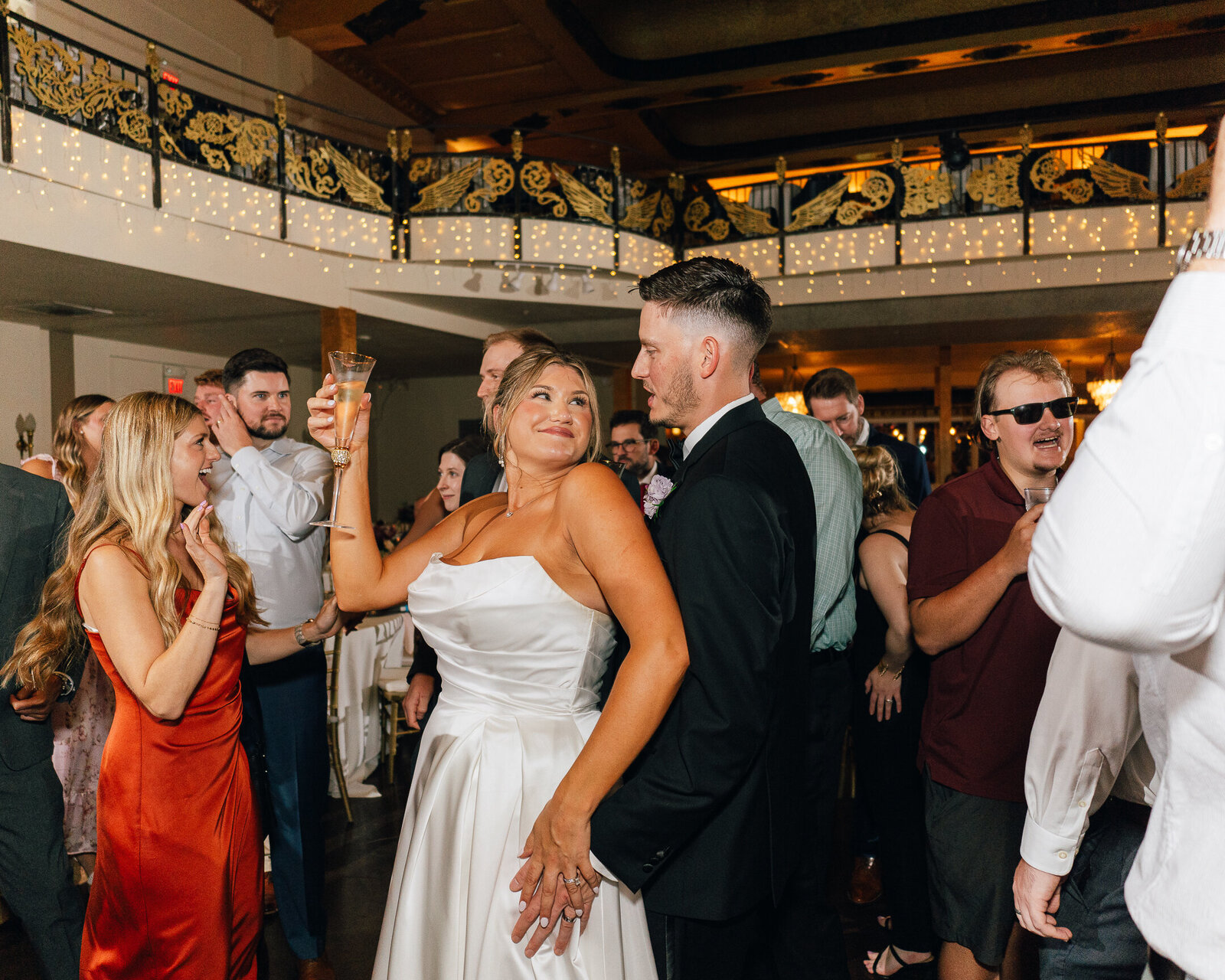 Corby Intercontinental Hotel Kansas City Wedding Plaza-286