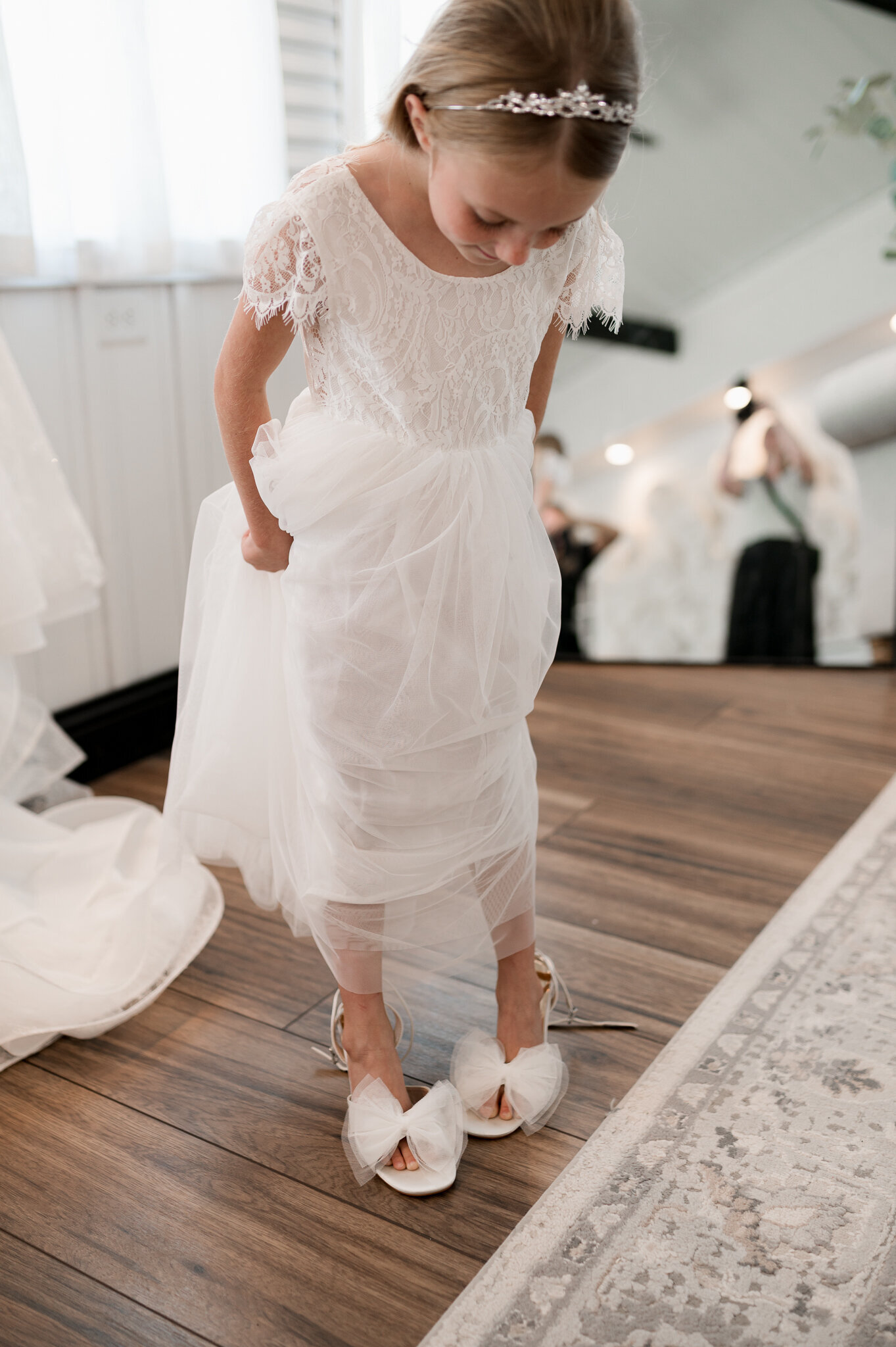 daughter-wedding-shoes