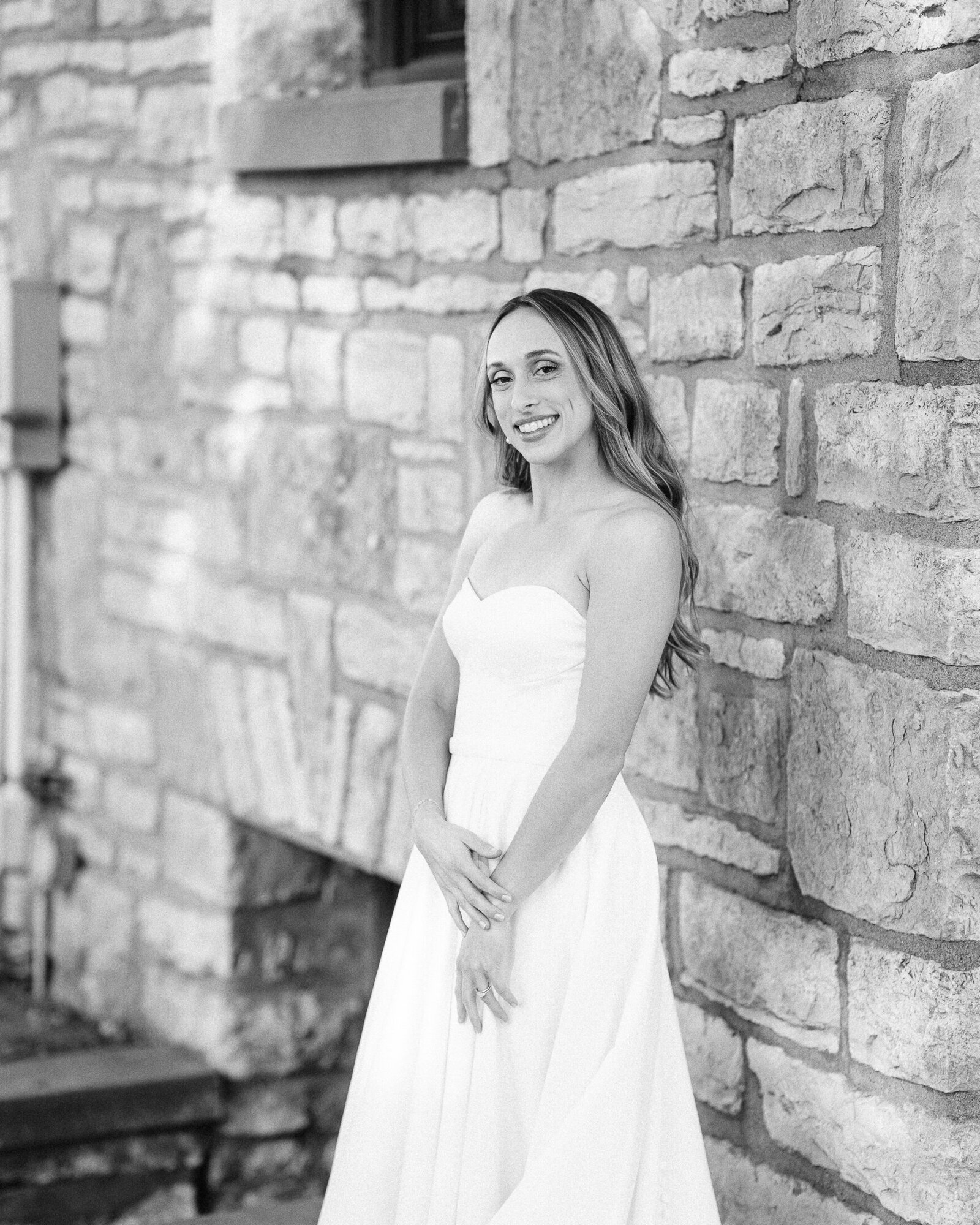 Saenz The Farmhouse KC Event Venue Wedding120