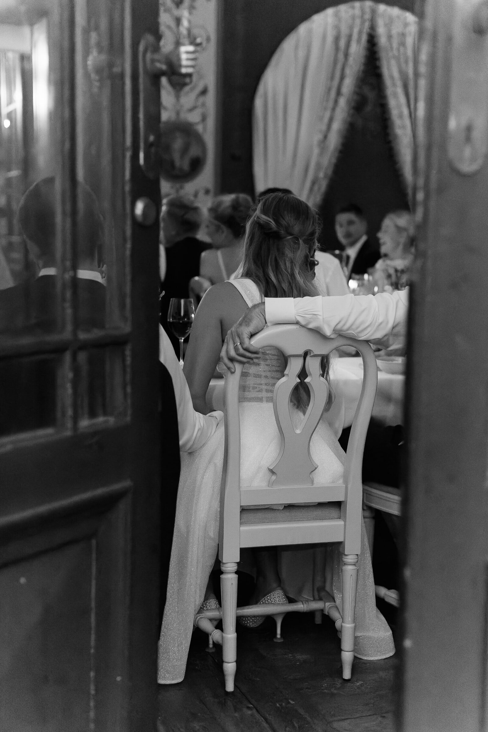 Destination Wedding Photographer Anna Lundgren in Stockholm Swedish American wedding at Ranas Slott in Roslagen Stockholm Sweden_056