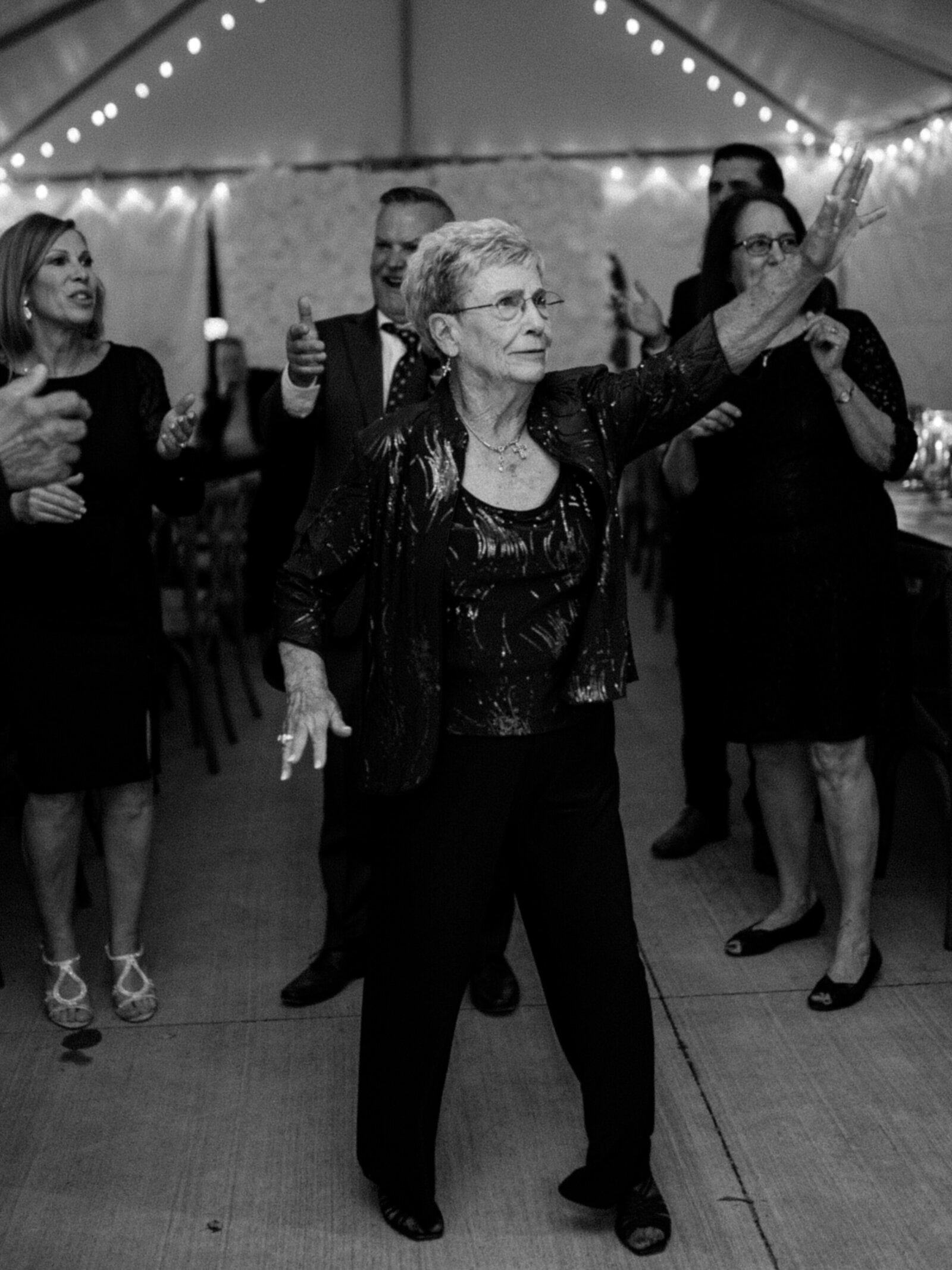 Holly-Lake-Wedding-Jen-Symes-49