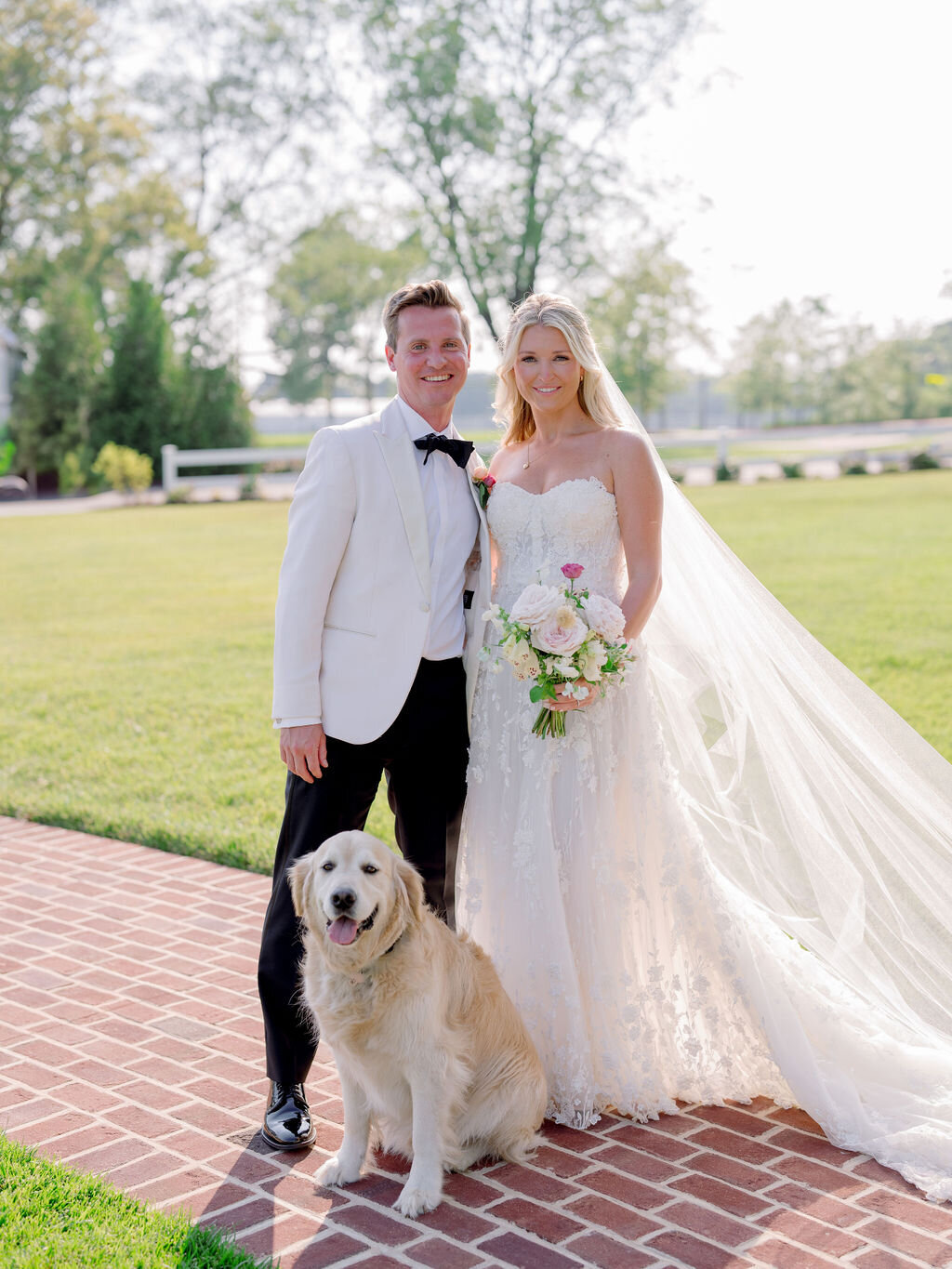 61Kate Campbell Floral The Oaks waterfront summer wedding by Julie Livingston photo