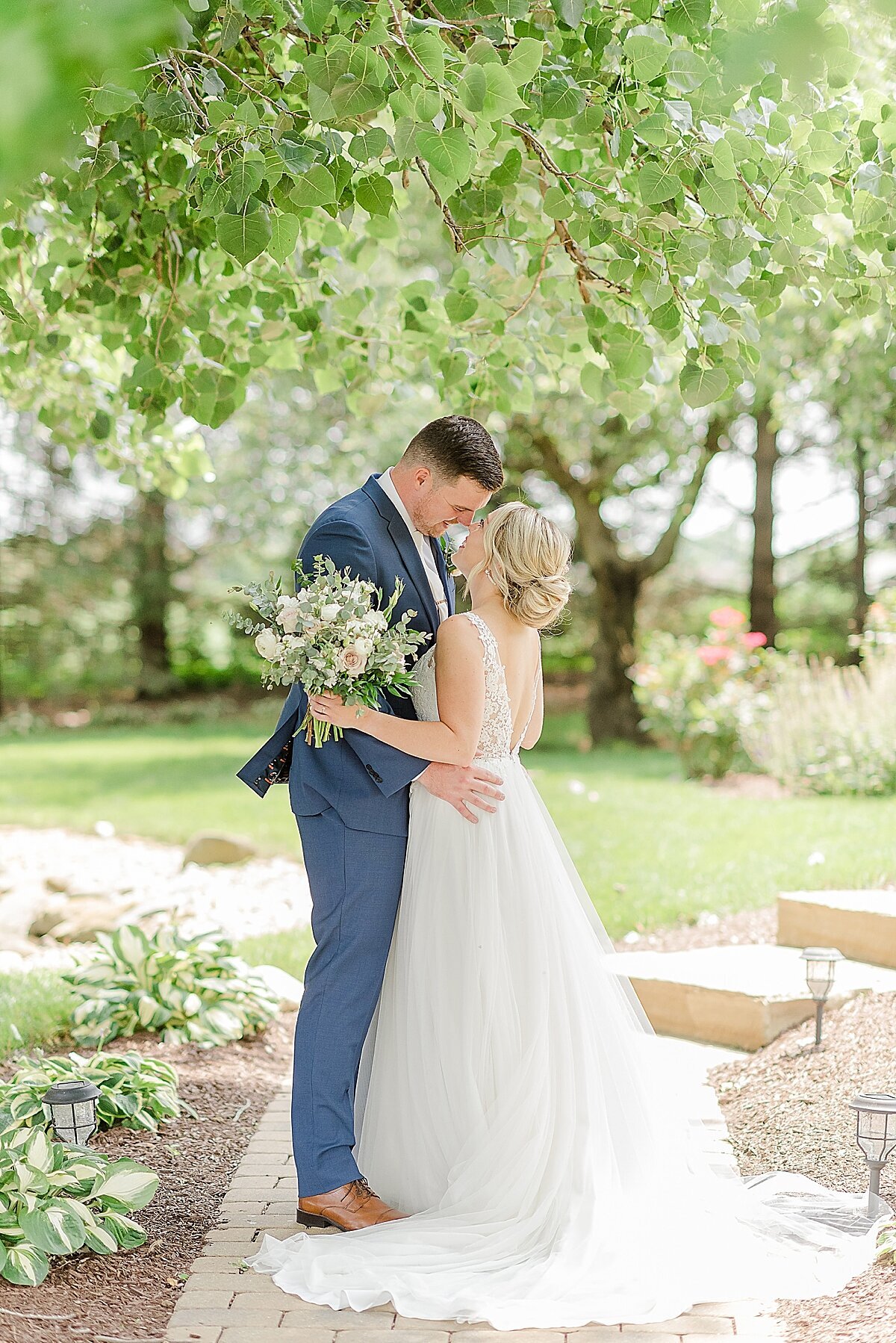 Mint Green & Navy Summer Wedding at Pear Tree Estate | Champaign, IL_0020