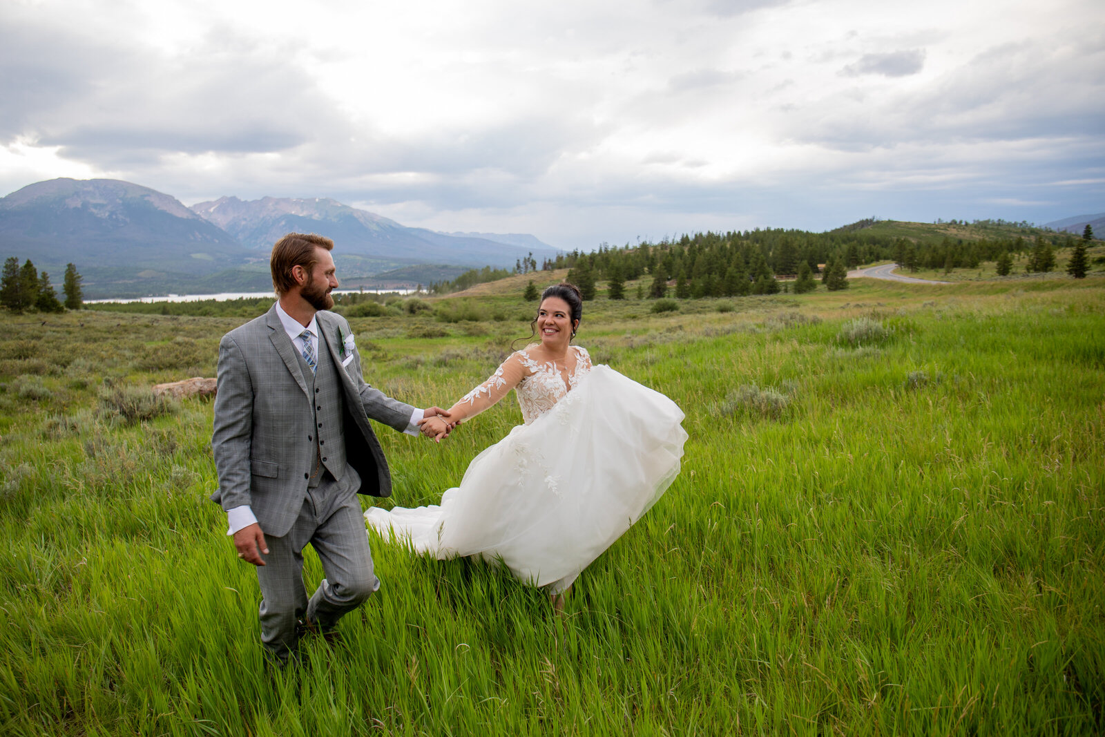 Colorado Springs elopement photographer