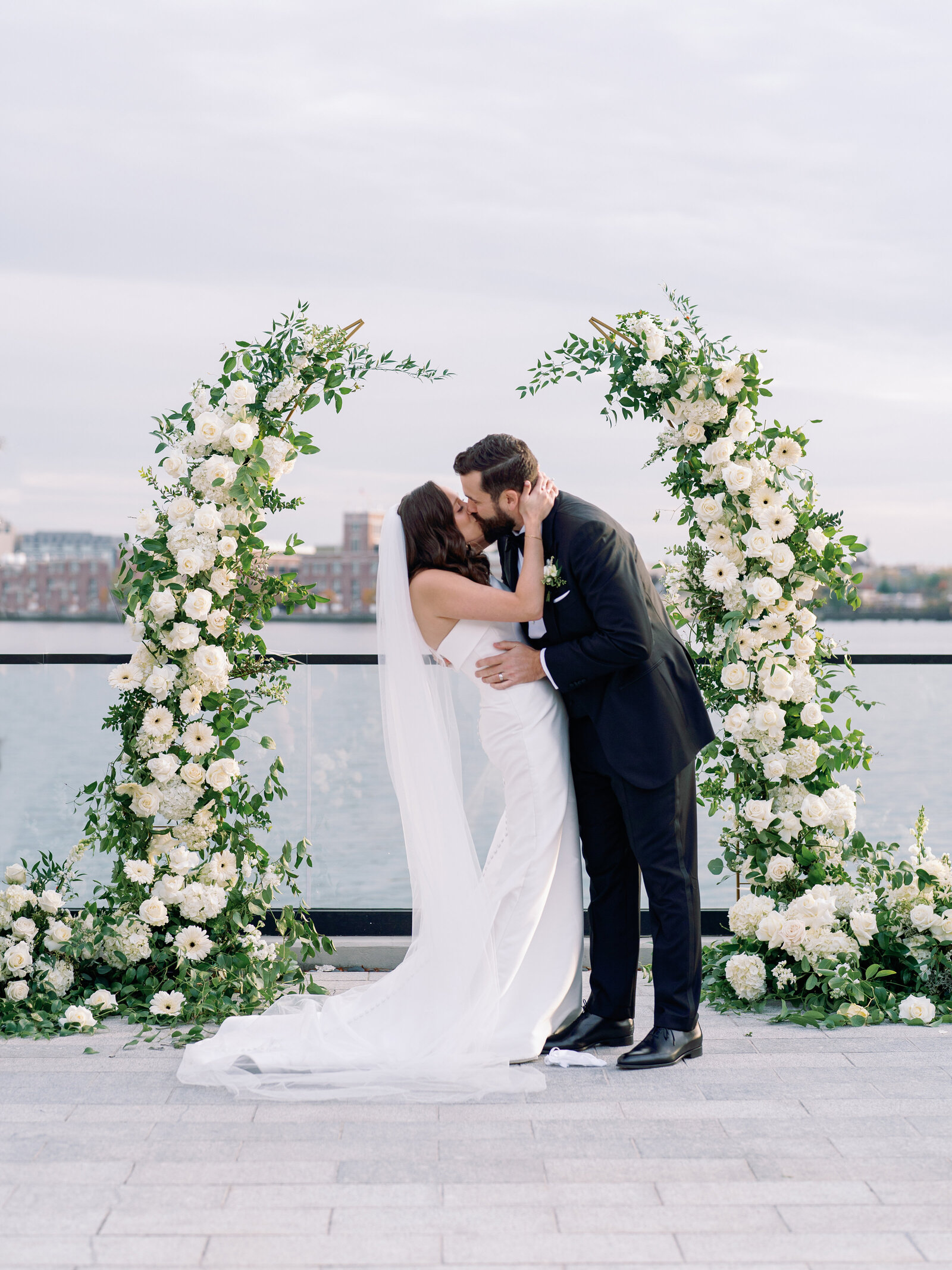 Klaire-Dixius-Photography-sagamore-pendry-baltimore-wedding-matt-marni-ceremony-140
