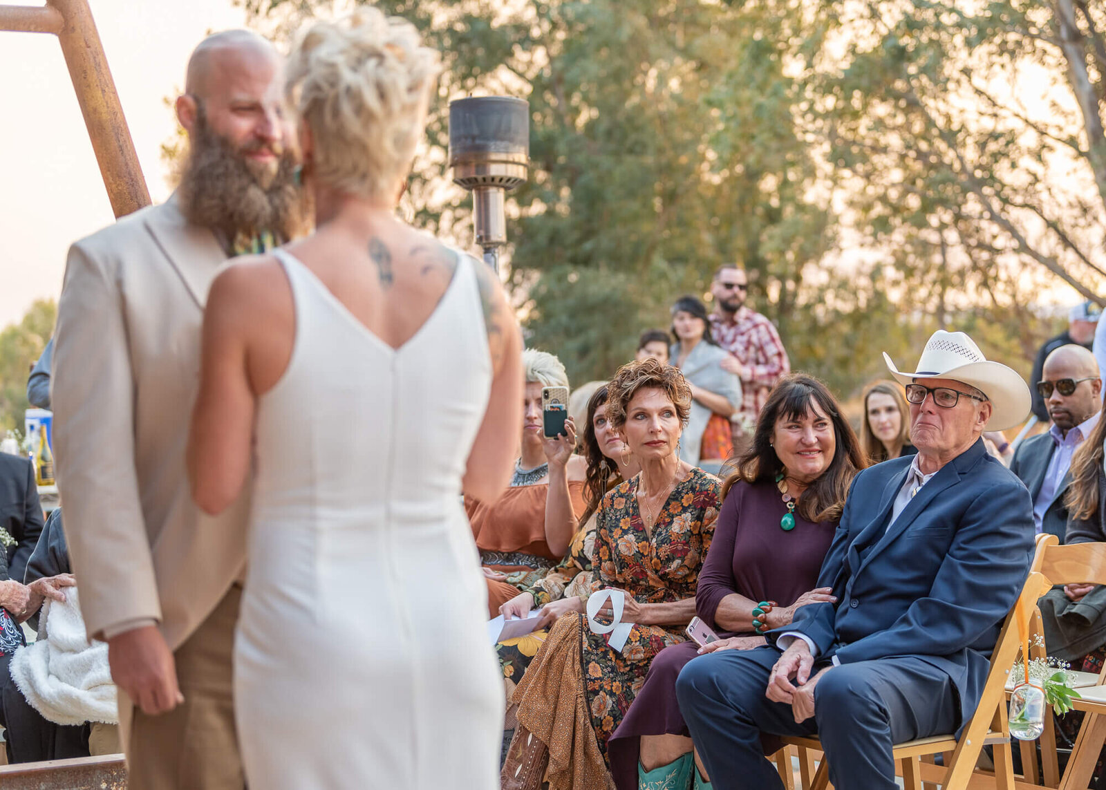 Mariel Hensley Photography captures dad crying during daughters wedding vows
