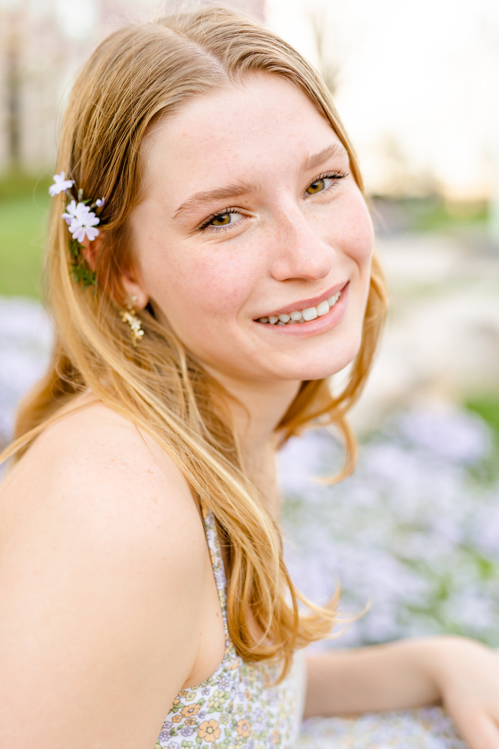 Light and vibrant Spring Reston Town Center Senior Session | Megan Hollada Photography | Northern Virginia Senior Photographer