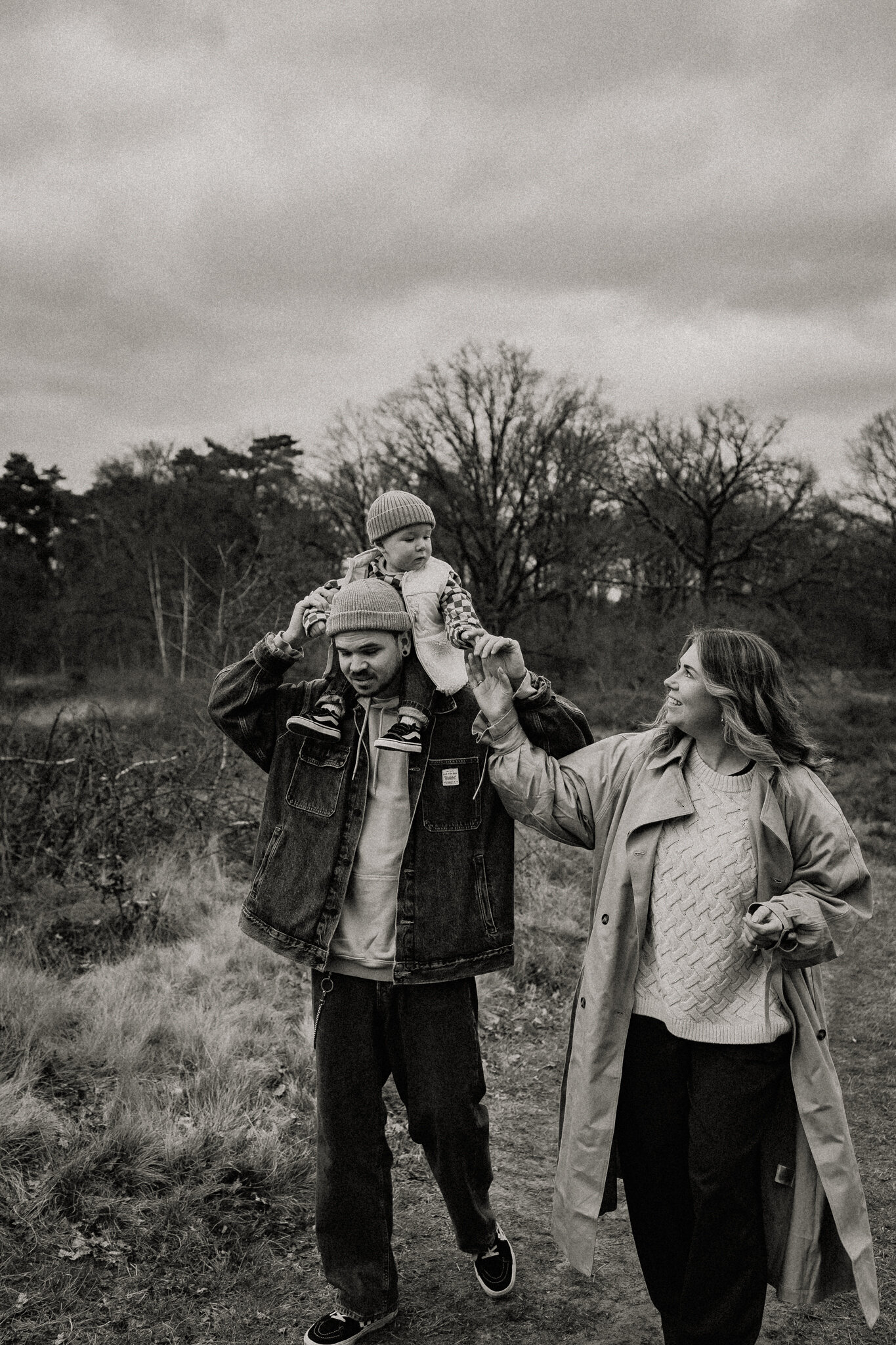 gezinsshoot waalre gezin fotoshoot spontane gezinsfoto's eindhoven fotograaf 