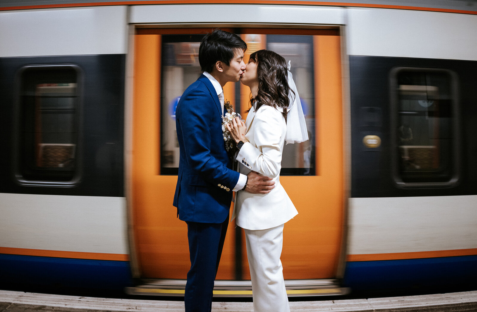 overground wedding photos