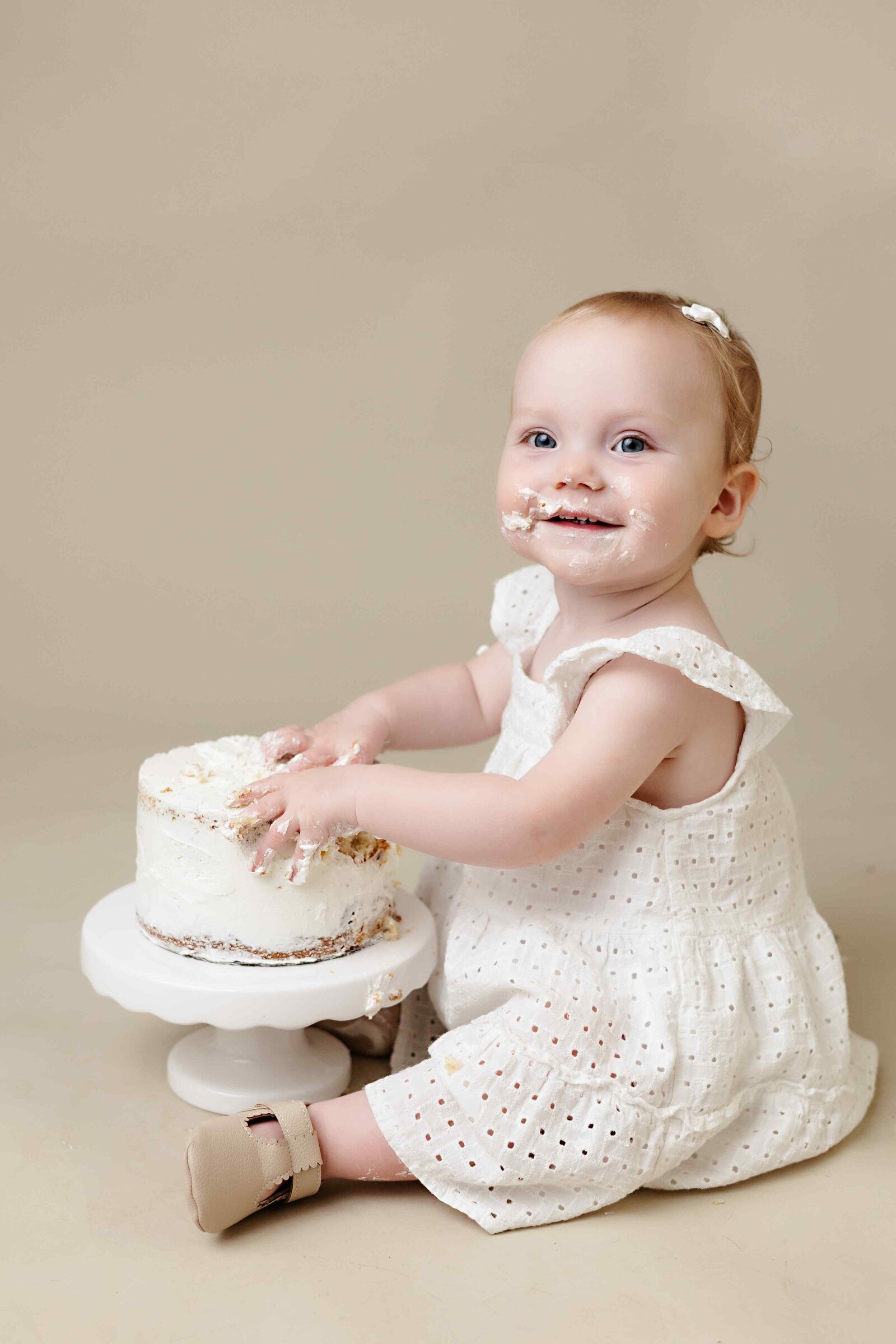 first-birthday-cake-smash-photographer-central-virginia