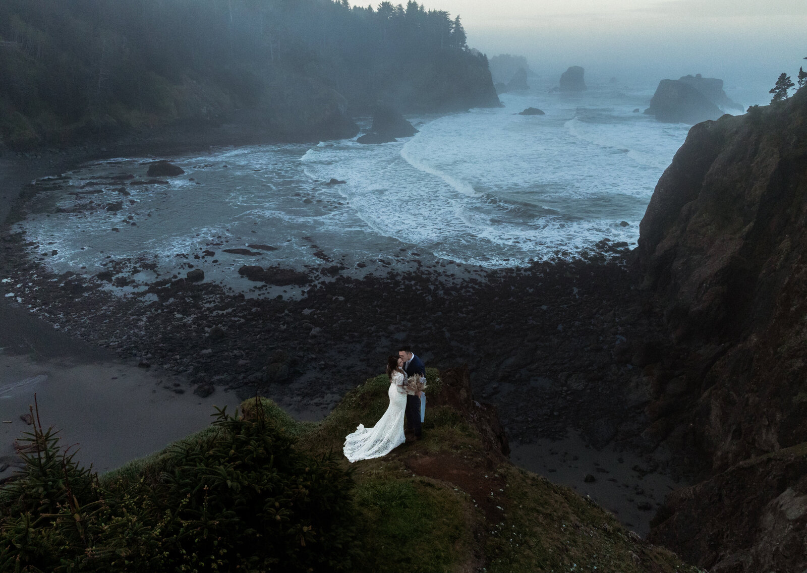 Oregon Coast Elopement Photography by Kollar – Arizona’s Premier Elopement Photographer