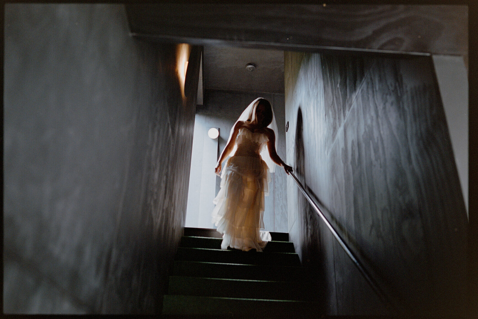 Australia-Film-Wedding-Photographer_Zara_Staples-62