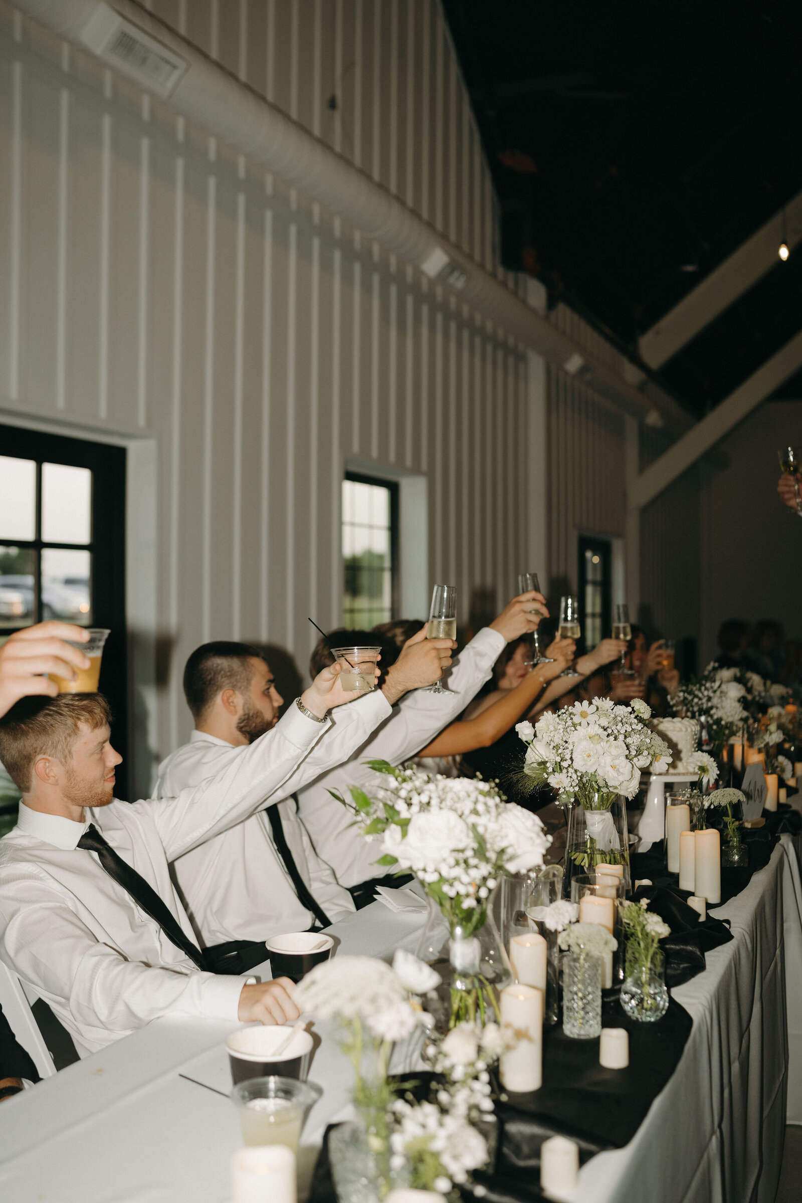 wichita-kansas-wedding-venue-winfield-oak-hollow-photographer-shelby-laine-835 (1)