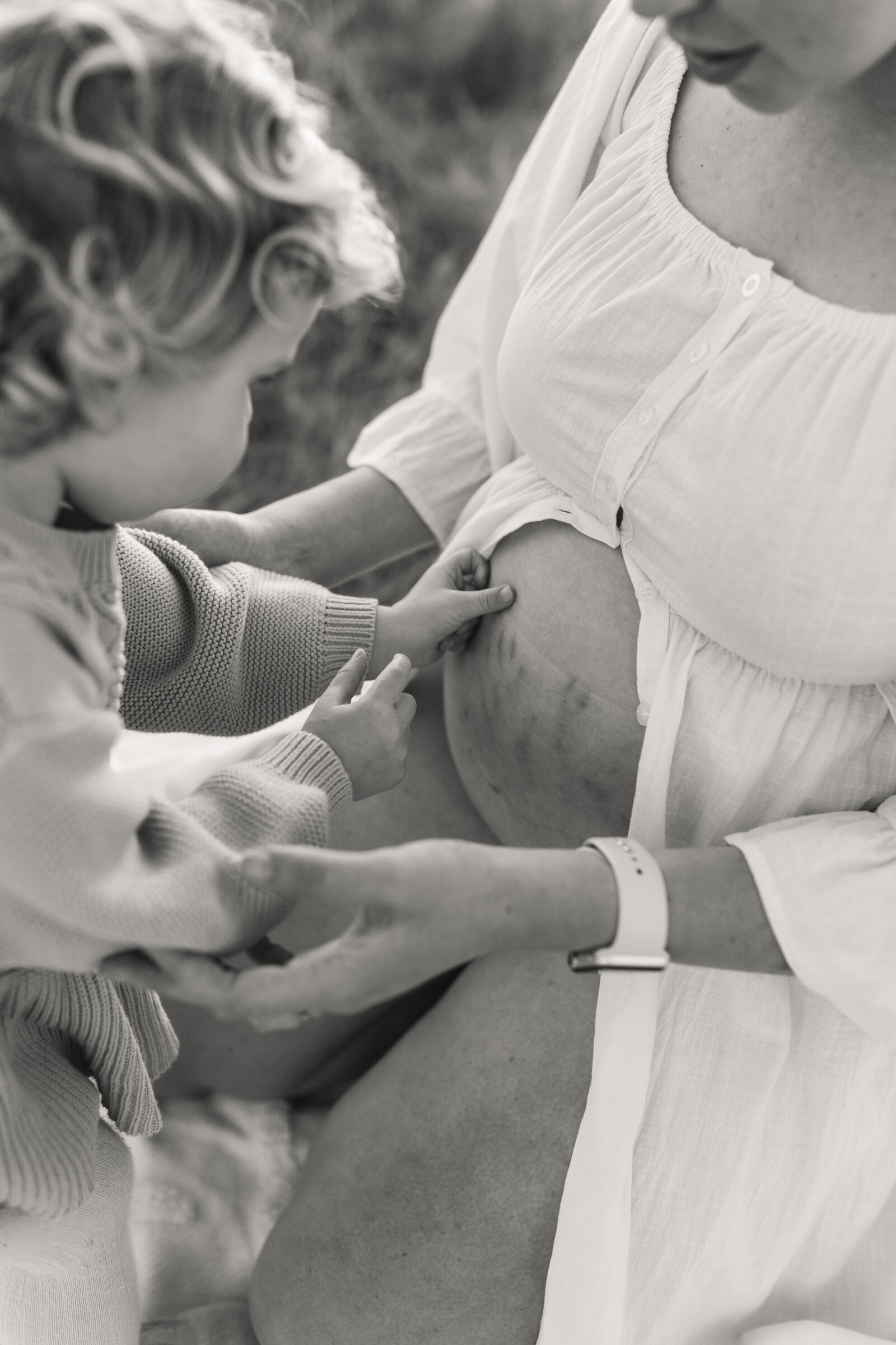 motherhood-journey-session-north-west-sydney-bump