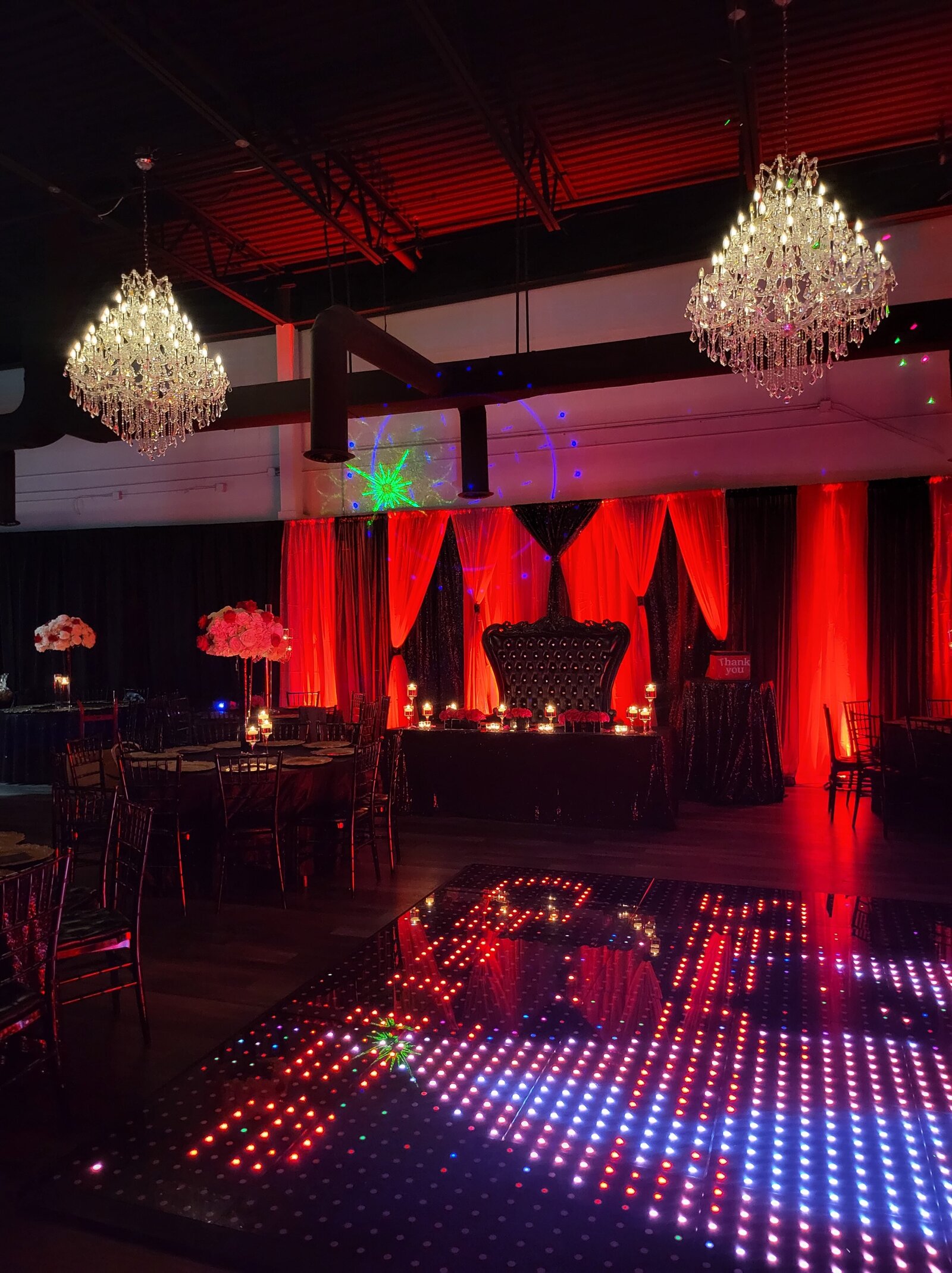 Celebrate your special occasion with our Metro Detroit LED dance floor, it is fully customizable and available for rent in and outside of our Eleven11 Event Space. Our LED dance floor is fully customizable with letters, colors, wording and patterns.