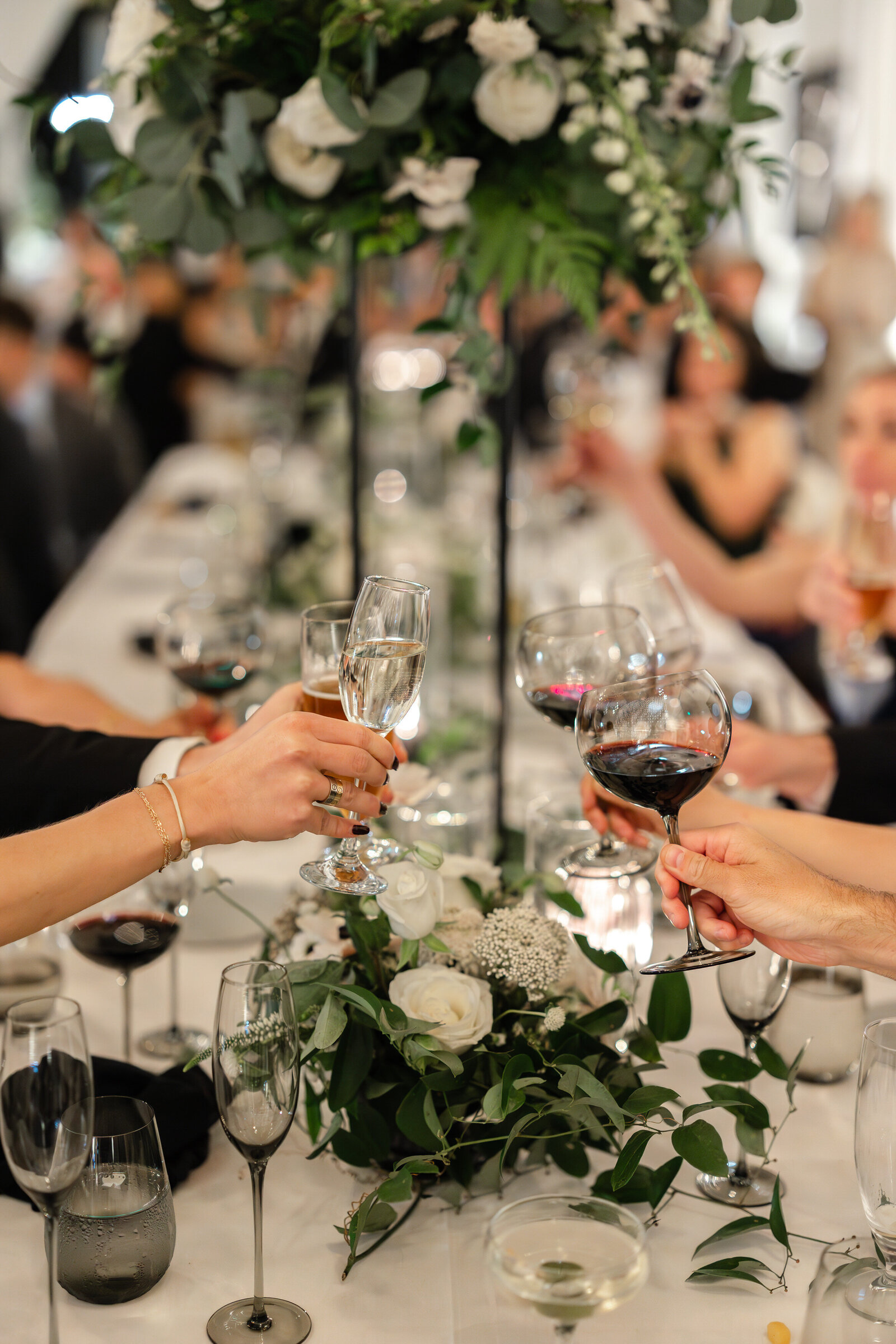 Black-white-green-modern-wedding-148