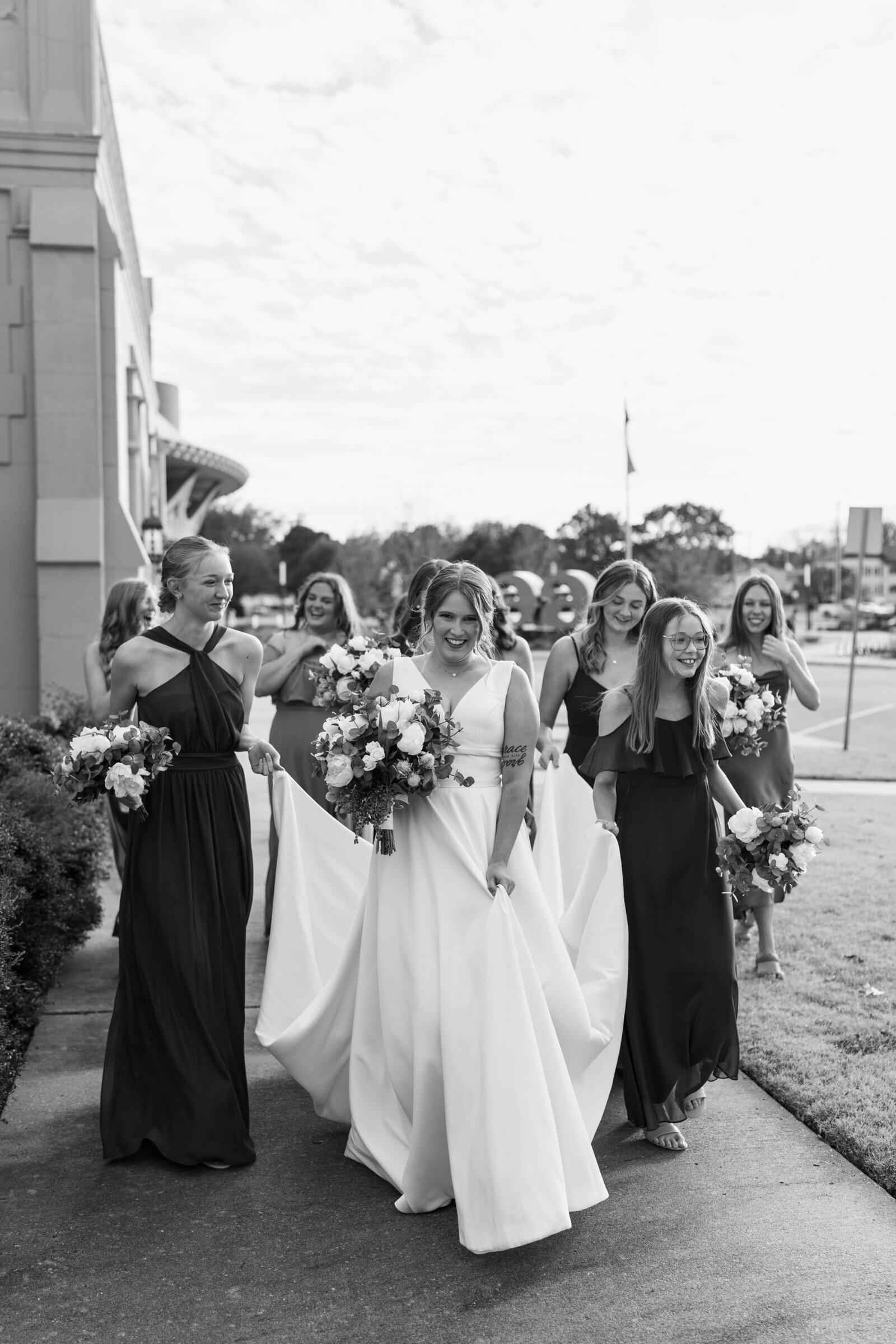 madelynpricephotos-tulsa-wedding-photographer-oklahoma-wedding-photographer-Wedding-at-The-Glass-Chapel-03402