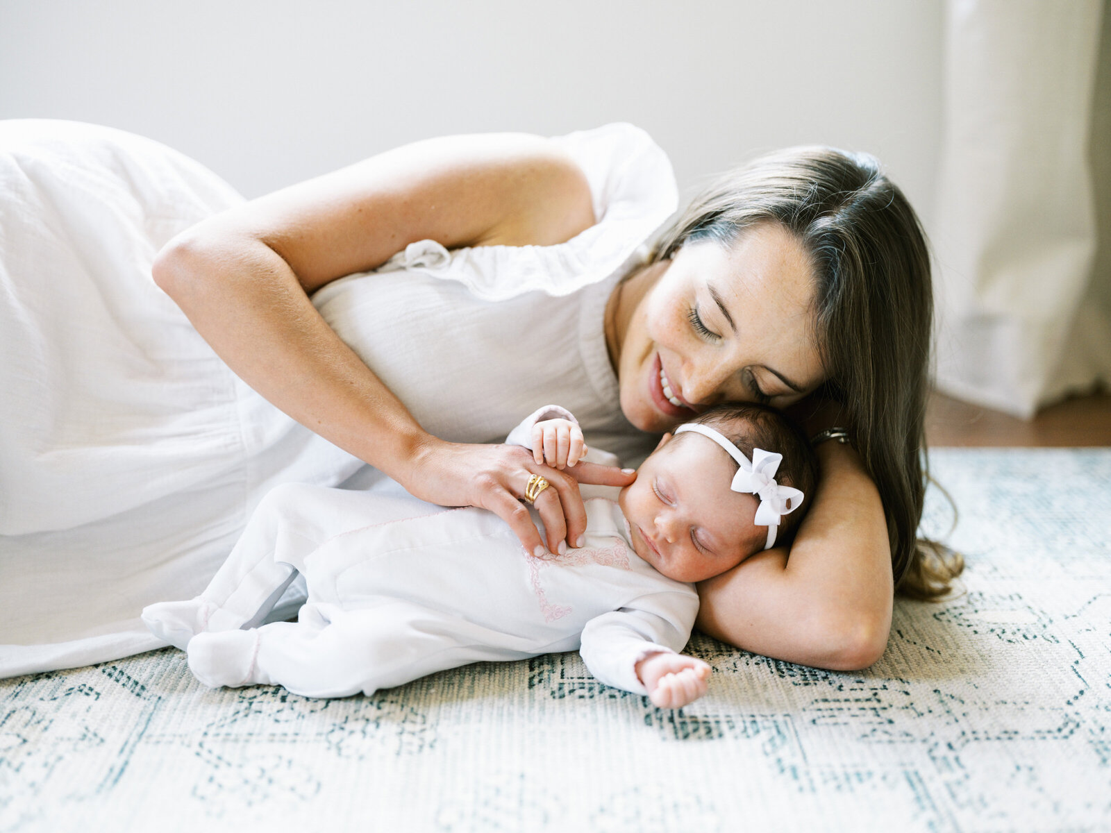 Darling newborn photos by AmandaSingletonPhotography-4072