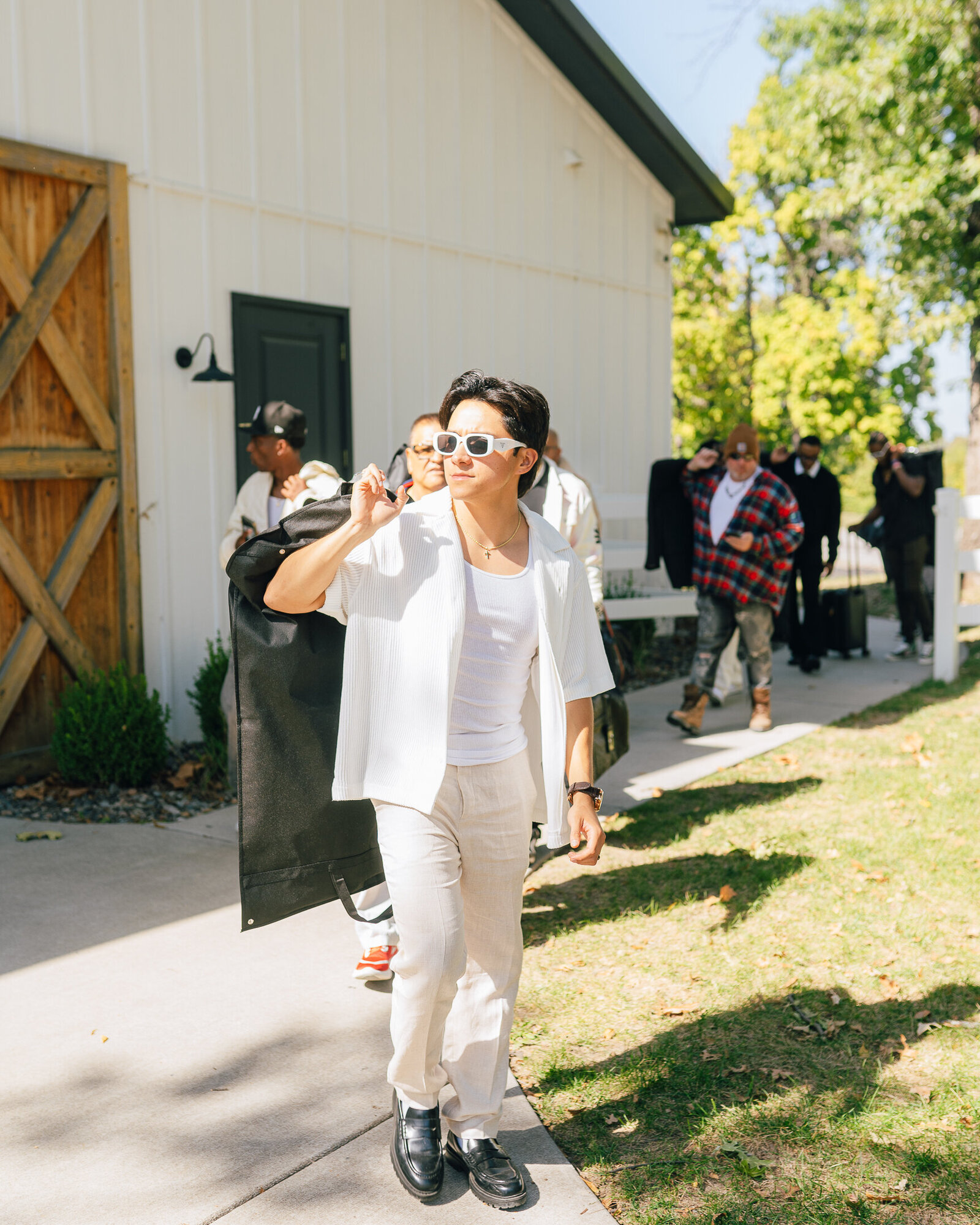 Saenz The Farmhouse KC Event Venue Wedding33