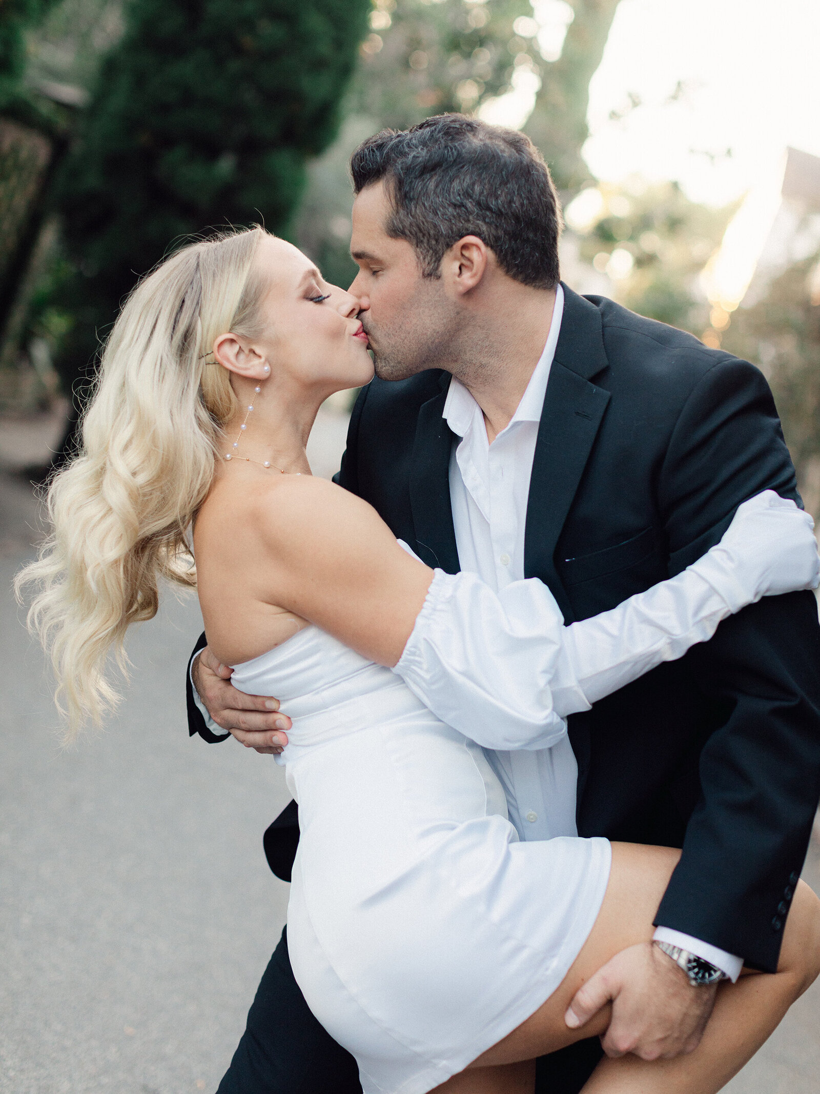 350-torianna-brooke-portraiture-chic-charleston-engagement-session-french-quarter-lauren-paul