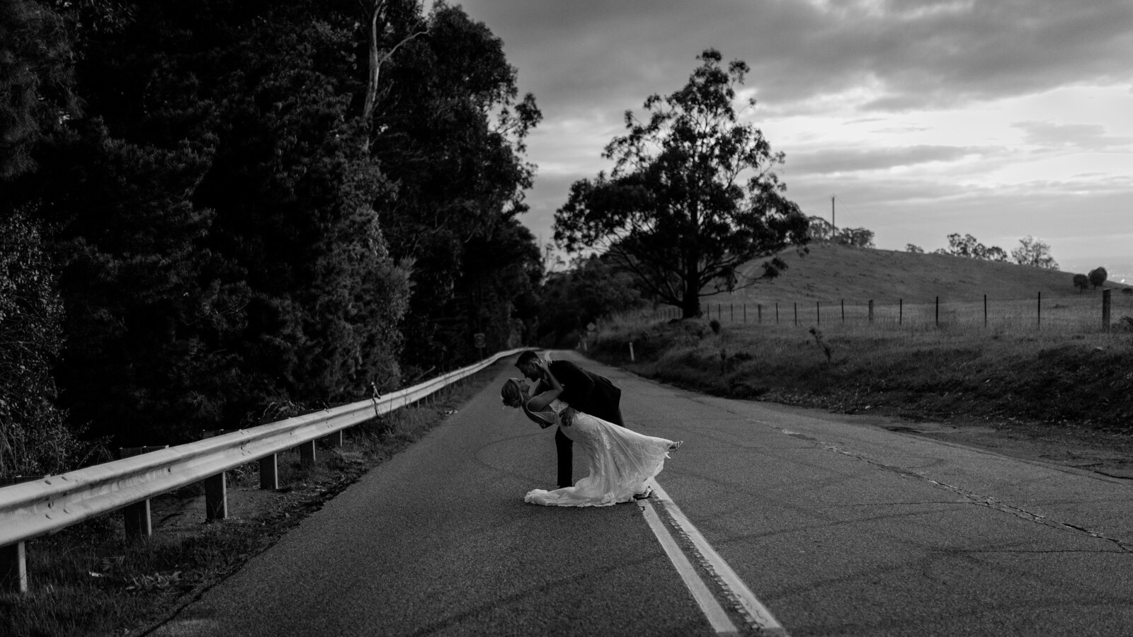 240921-Hannah-Sam-Rexvil-Photography-Adelaide-Wedding-Photographer-658