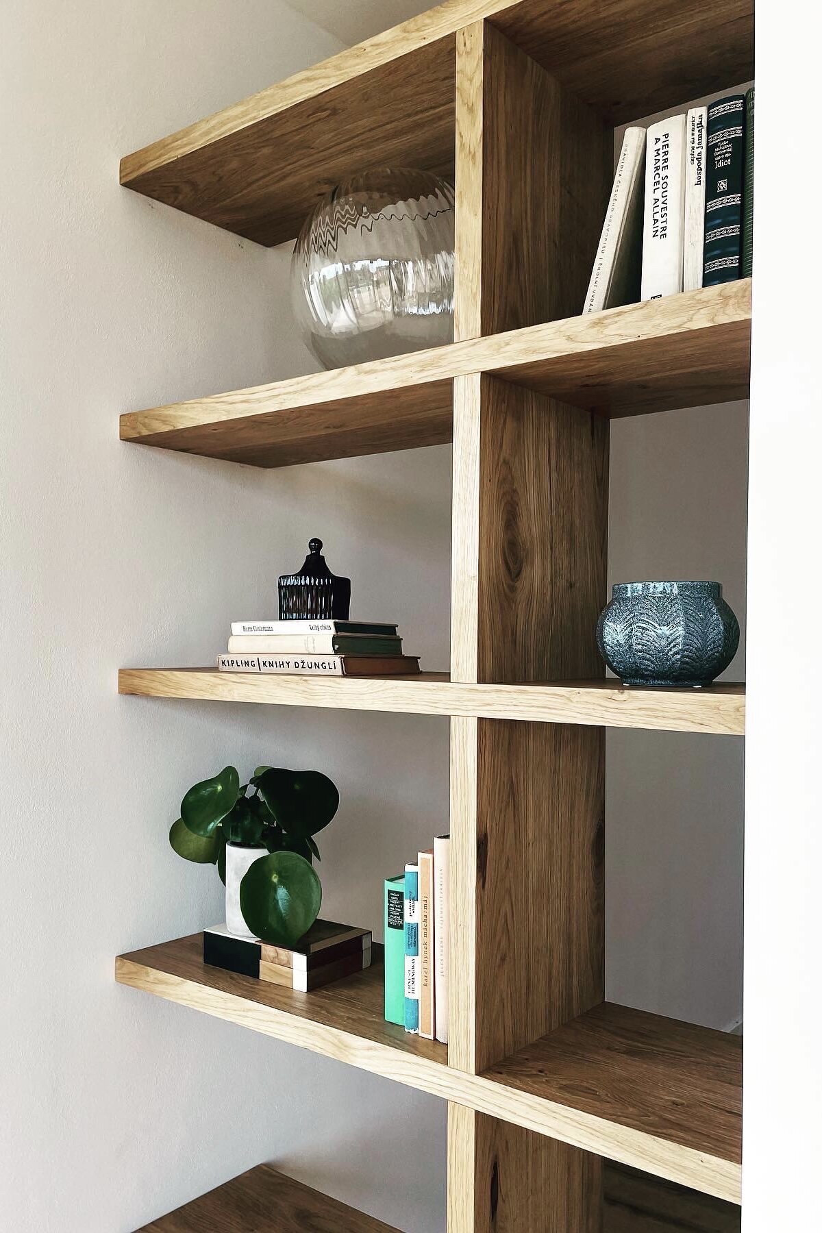 AC07E407-5035-40E5-978A-BDC1C992ECD7