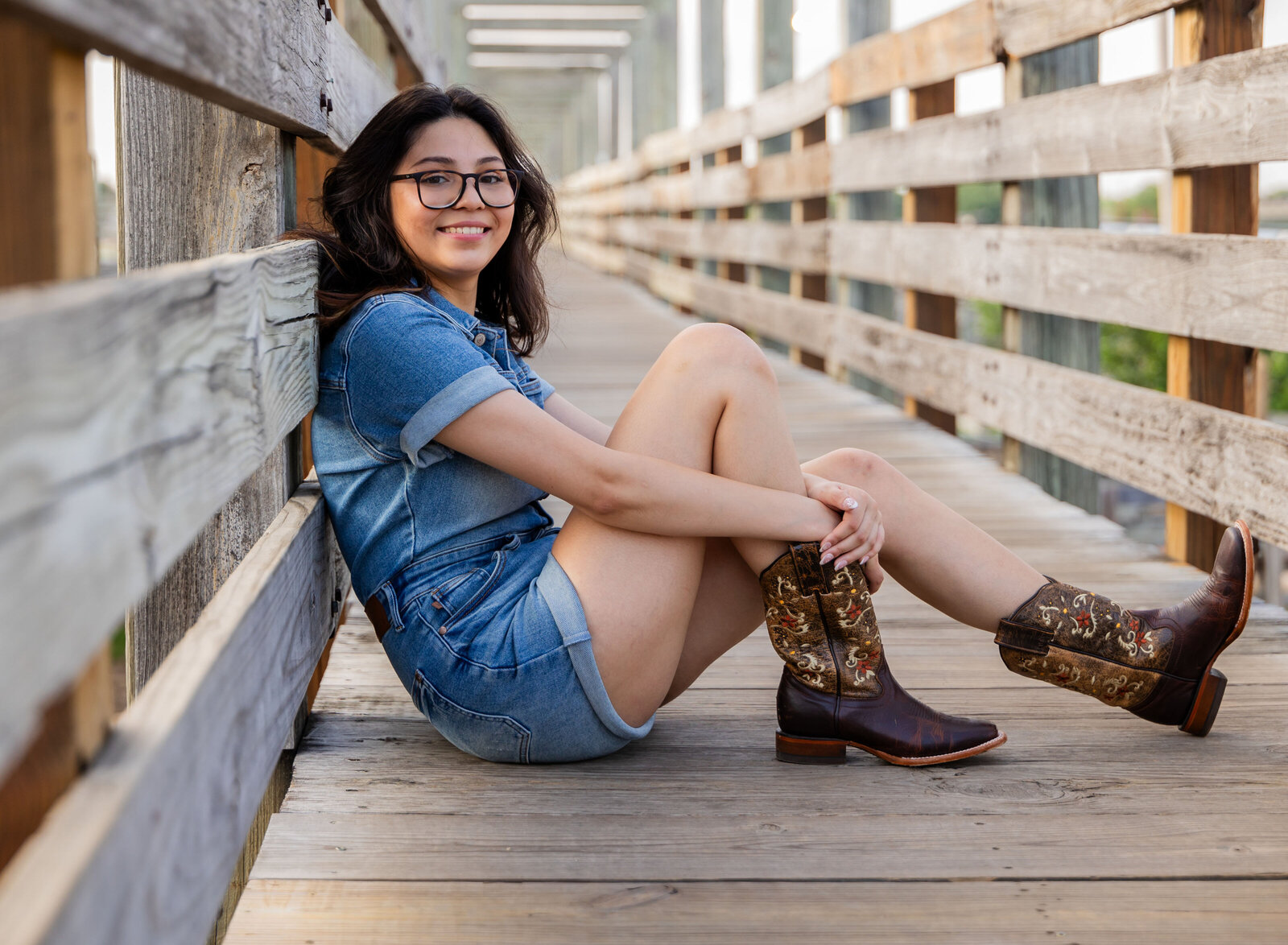 senior girl cowgirl boots