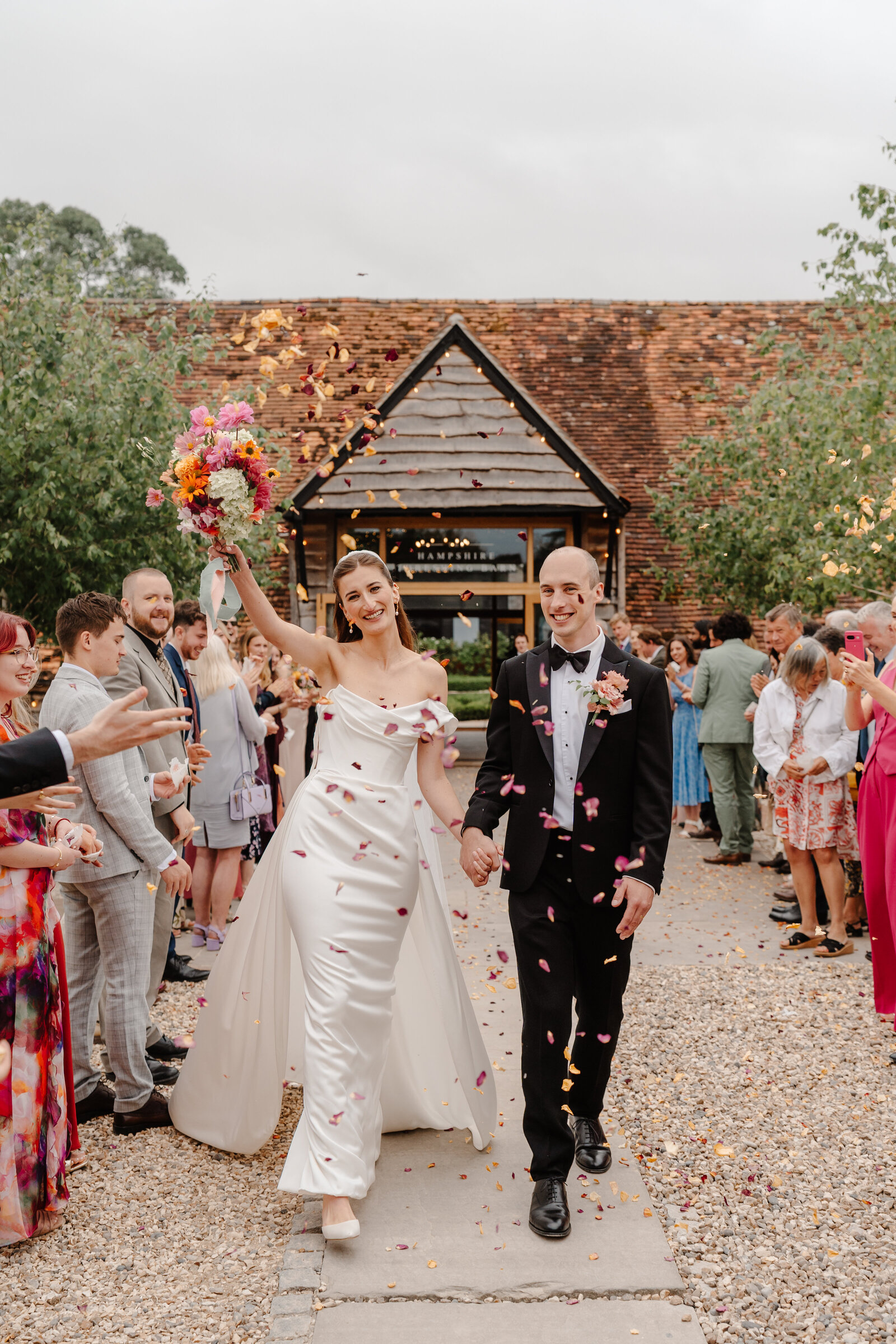 Sarah & Huw - Silchester Farm, Sneak Peeks 30