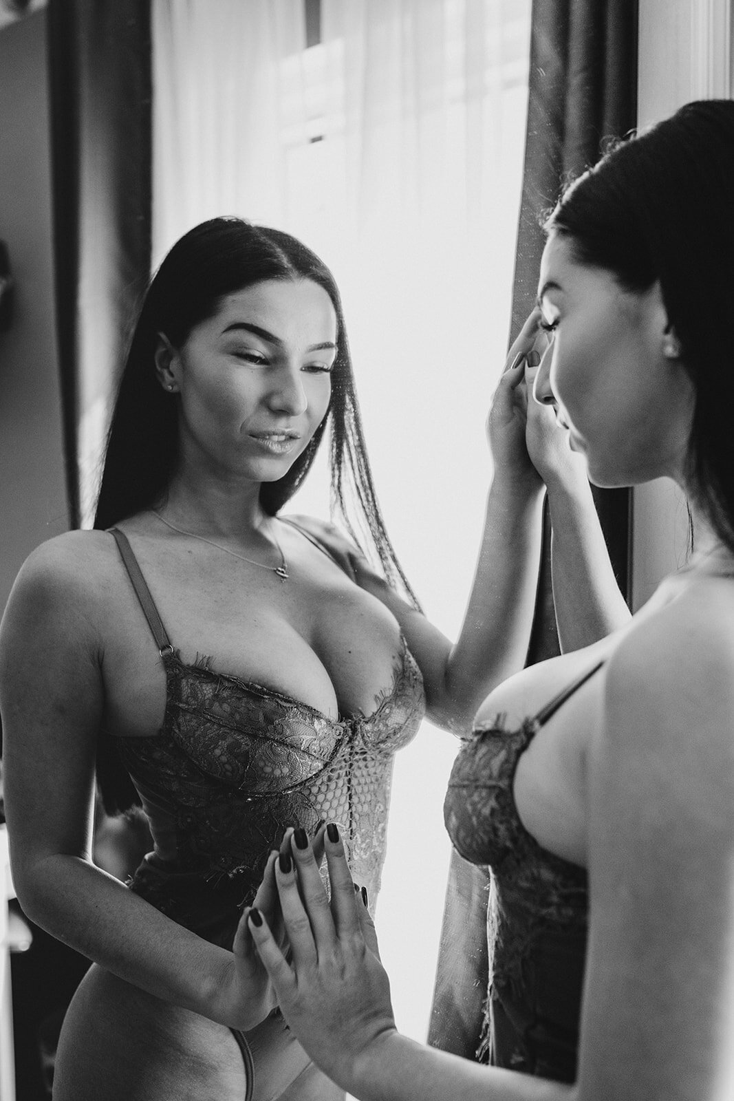 Anna_Gatchenko_Boudoir_Session_Sneak_Peek_4.1.19-37