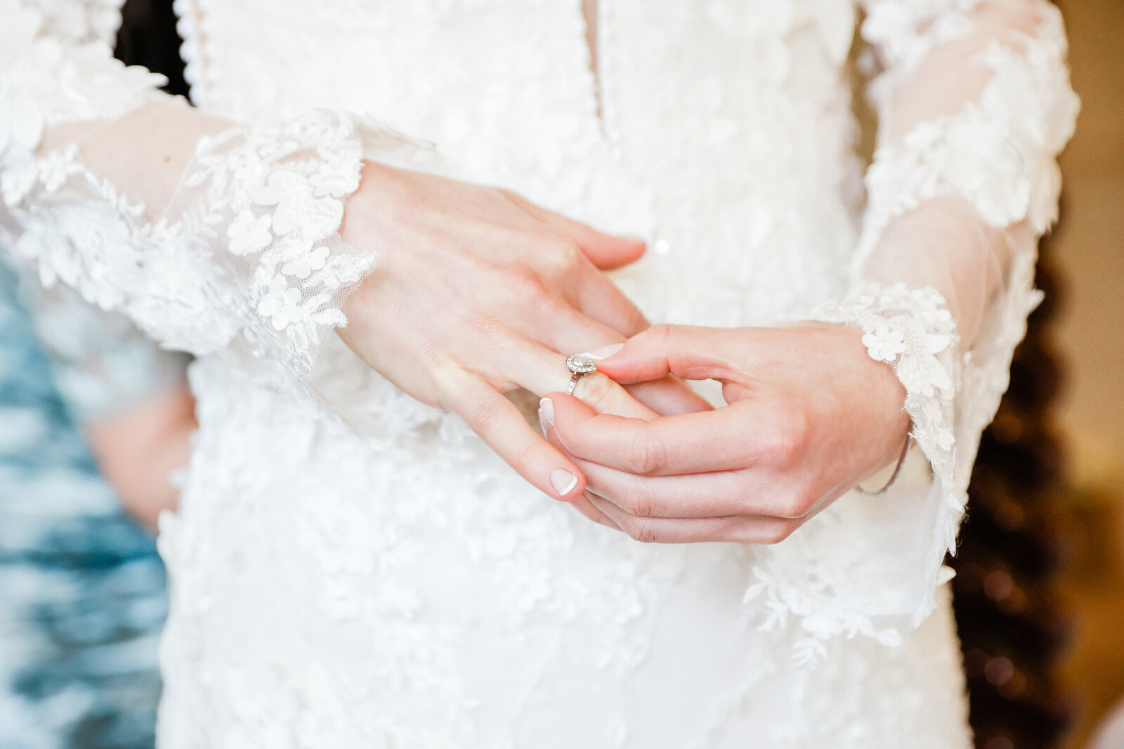 wedding-couple-engagement-ring