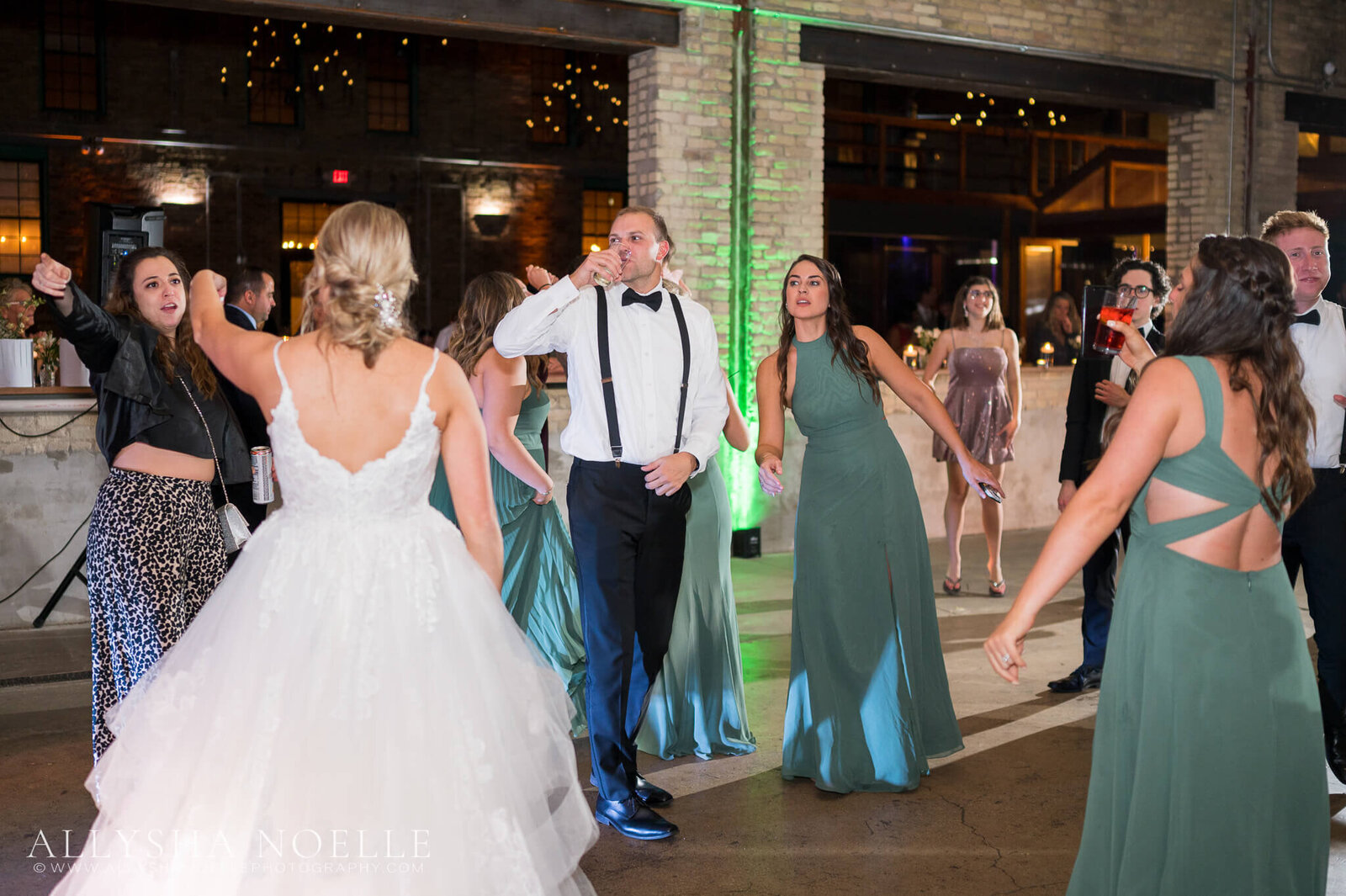 Wedding-at-The-Factory-on-Barclay-in-Milwaukee-1148