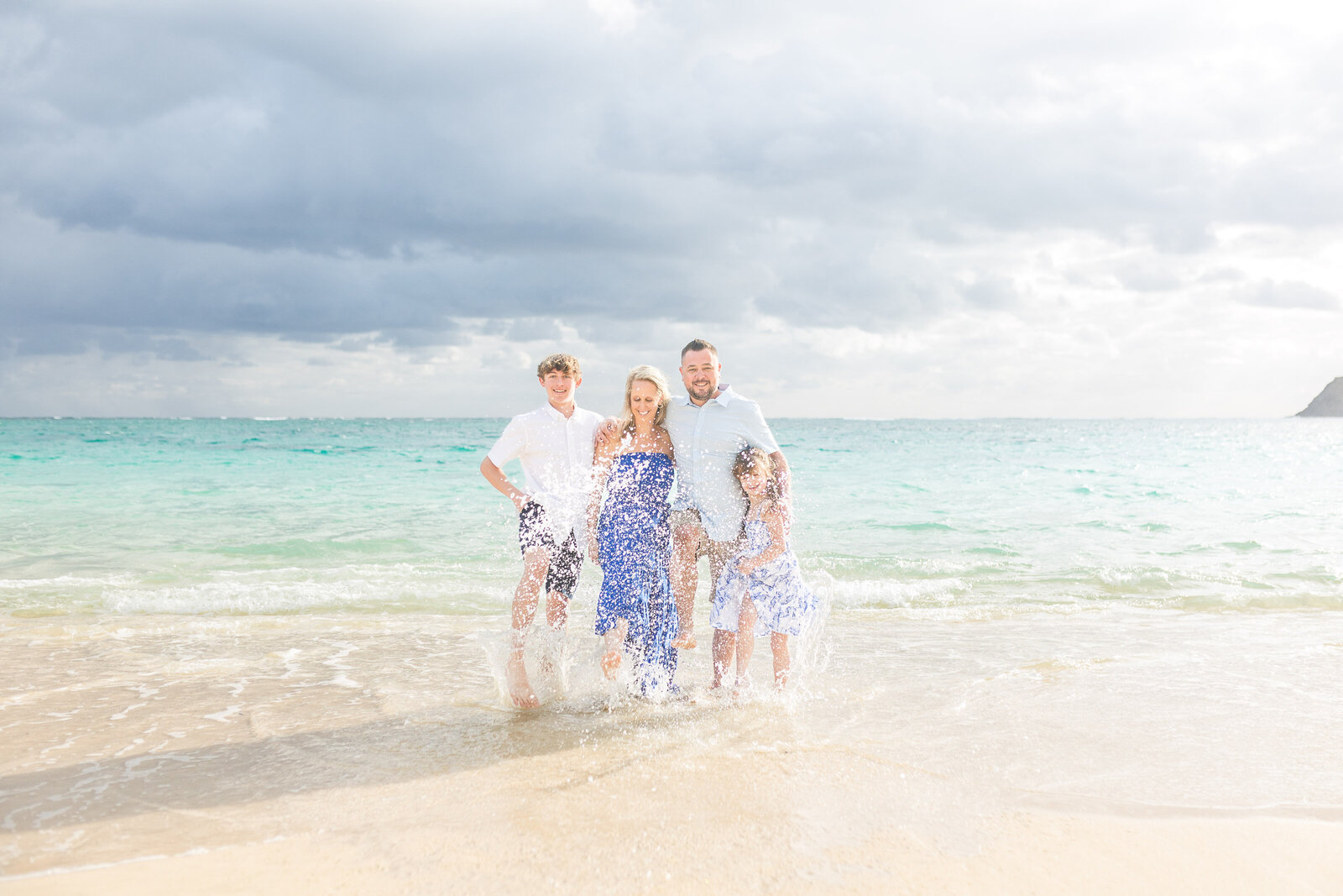 Oahu-mini-sessions-LanikaiBeach-1290