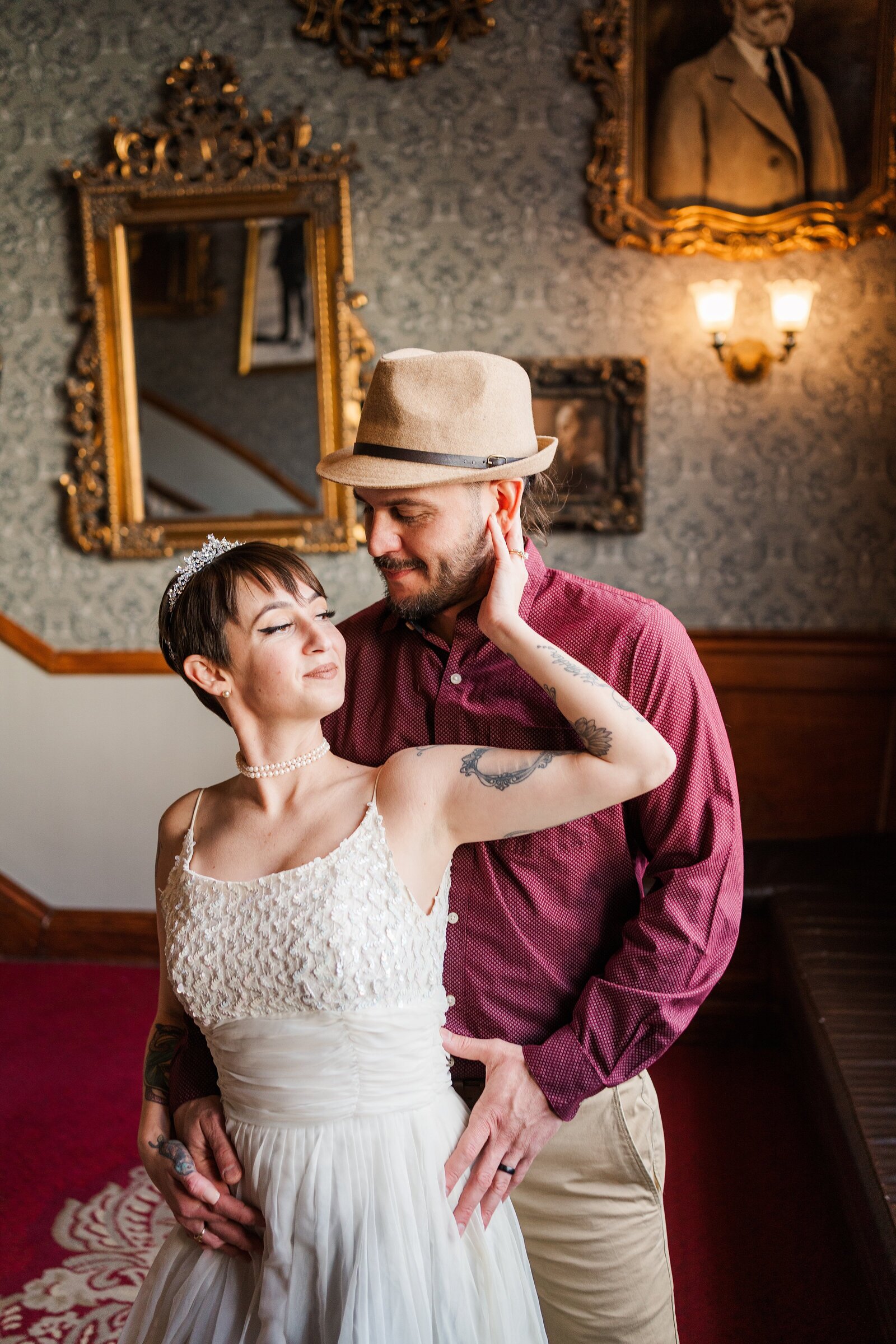 Celebrate your love story with Samantha Immer Photography's personalized and intimate approach to wedding photography in Colorado. Our authentic and meaningful photos will capture your special day.