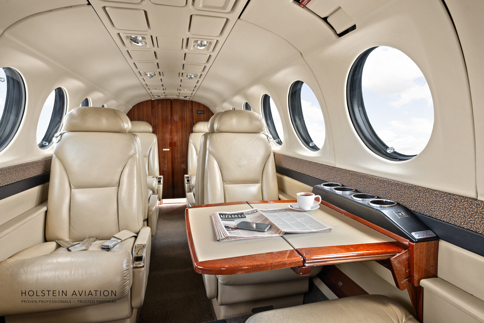 KingAir350 N427BC Watermark-11