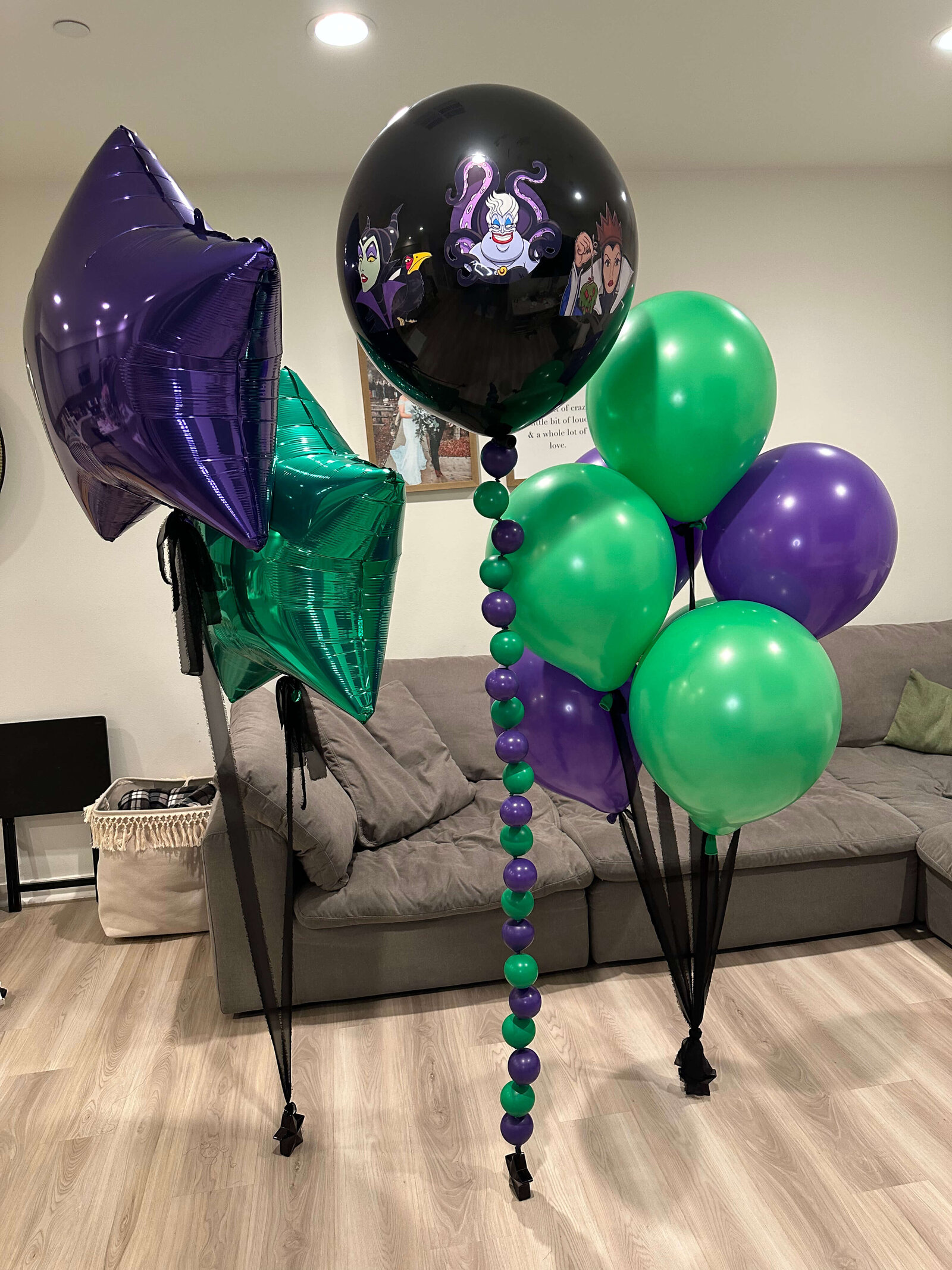 fun custom helium balloon ideas for the holidays