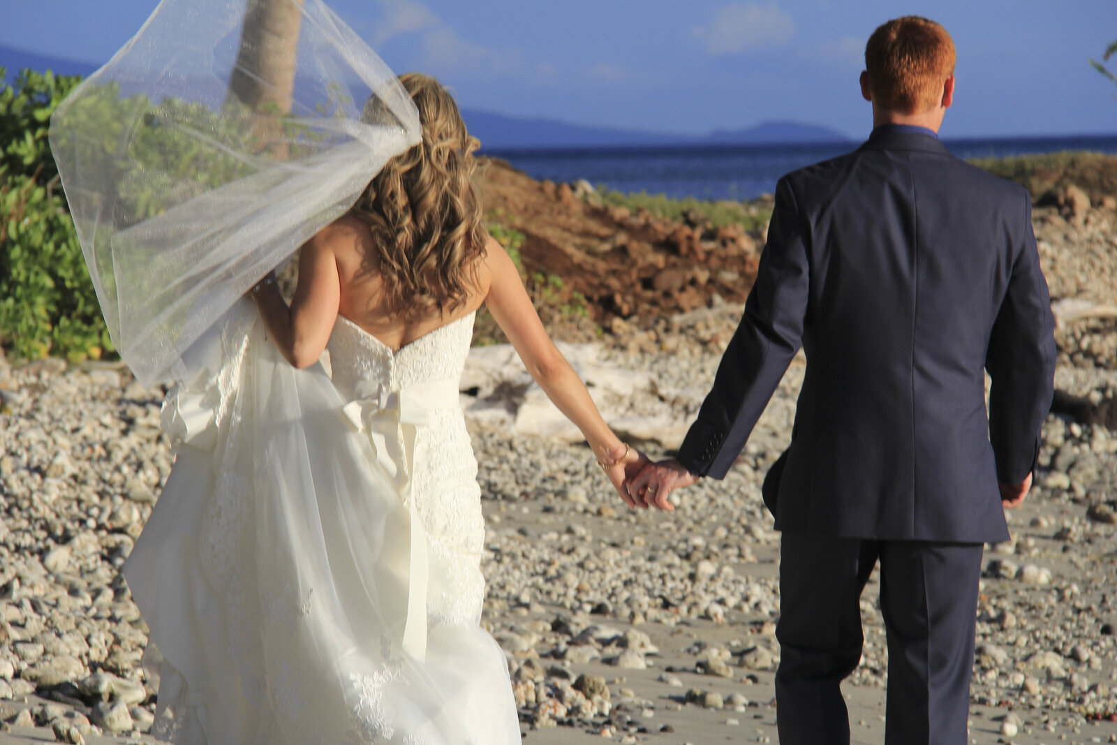 Caroline Morey Wedding Photographer Maui Destination Wedding Olowalu Plantation Wedding110413_7085184 x 3456