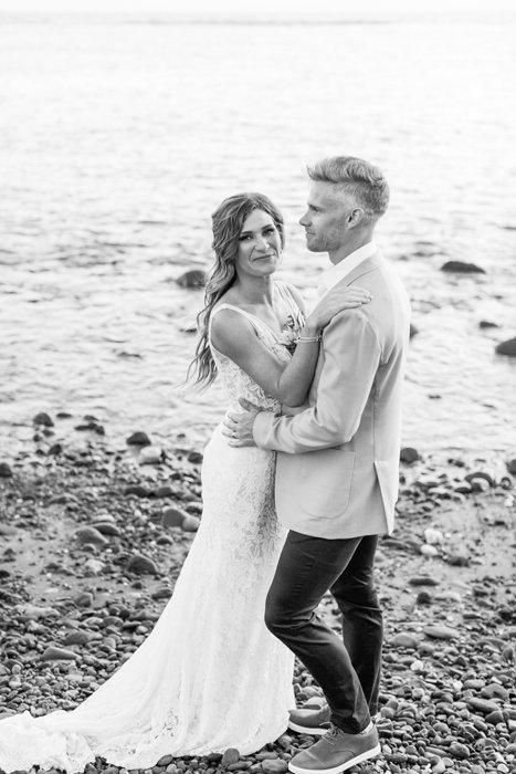 W0510_Wright_Olowalu-Maluhia_Maui-Wedding_CaitlinCatheyPhoto_2772-b&w