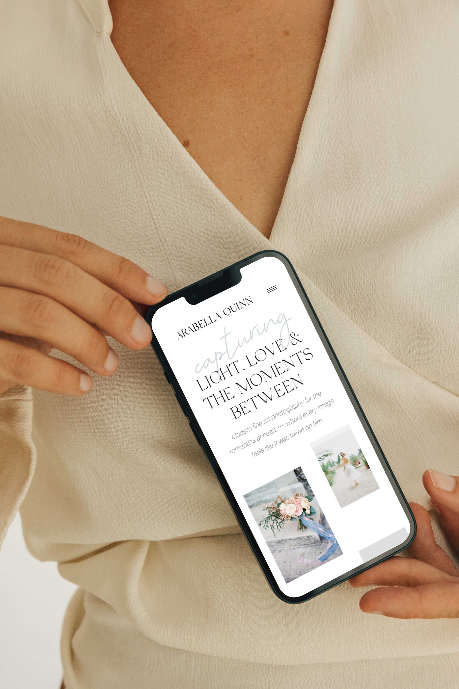 Arabella Quinn Showit home page—story-first structure with refined typography and intuitive flow guiding visitors from intrigue to inquiry (15)